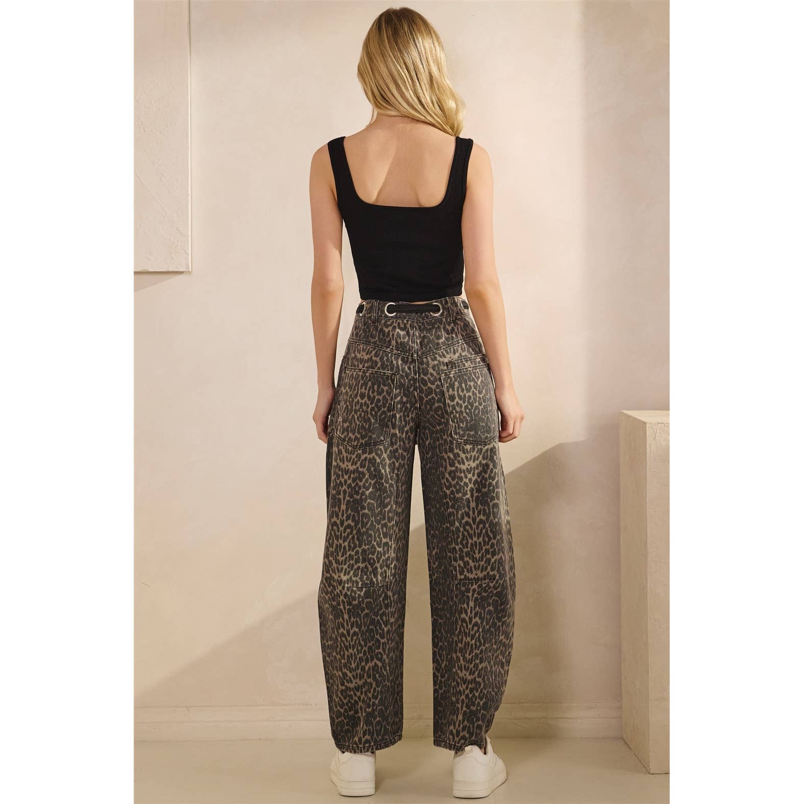 Veveret Printed Horseshoe Jeans - Leopard - Mainstream Boutique