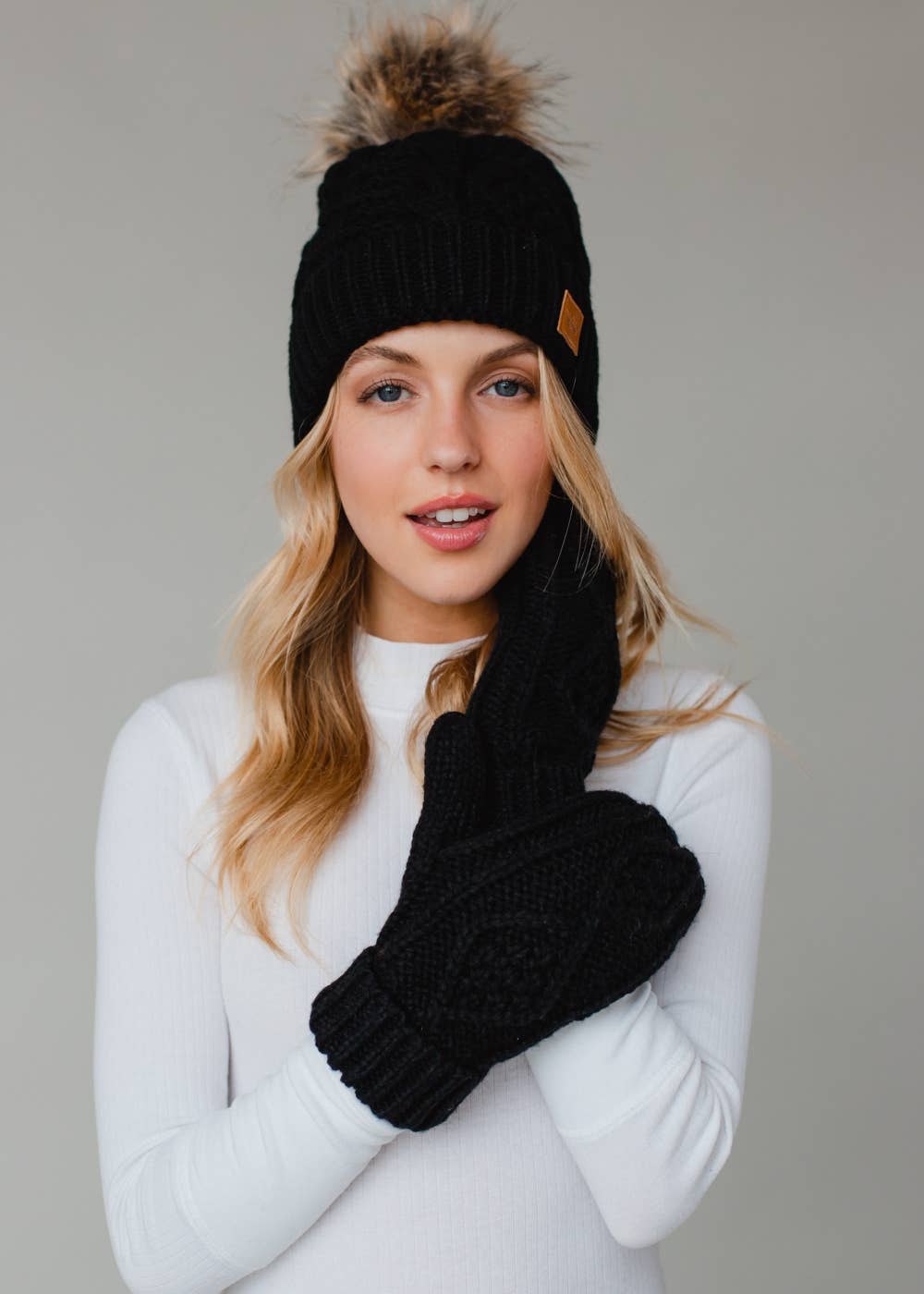 Black Cable Knit Mittens - Mainstream Boutique