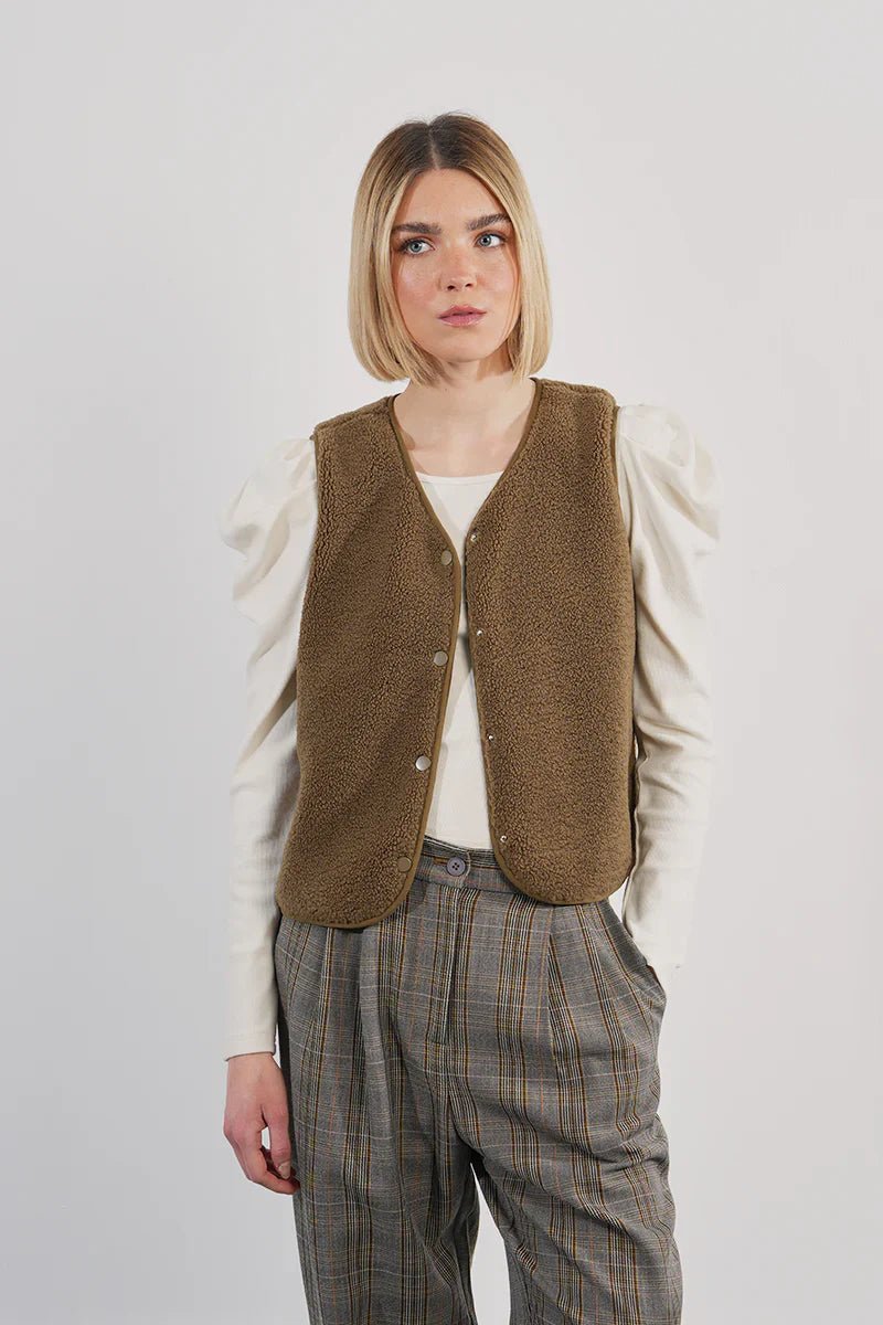 Sherpa V Neck Snap Front Vest - Mainstream Boutique