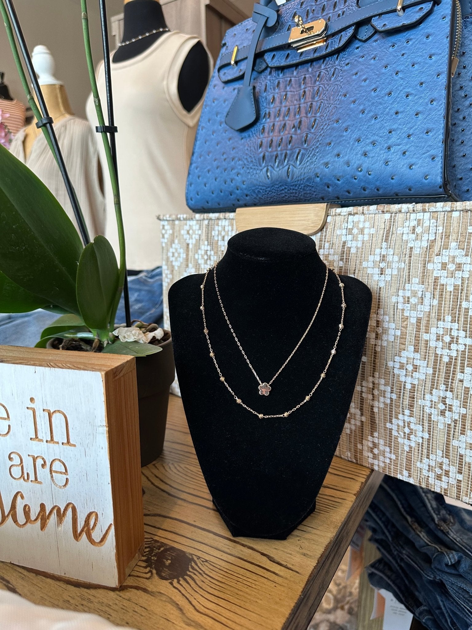 Beaded And Flower Necklace And Stud Earring Set - Mainstream Boutique