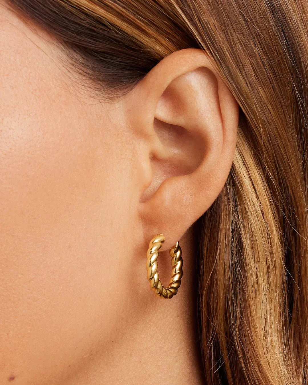 Gorjana Crew Hoops - Mainstream Boutique