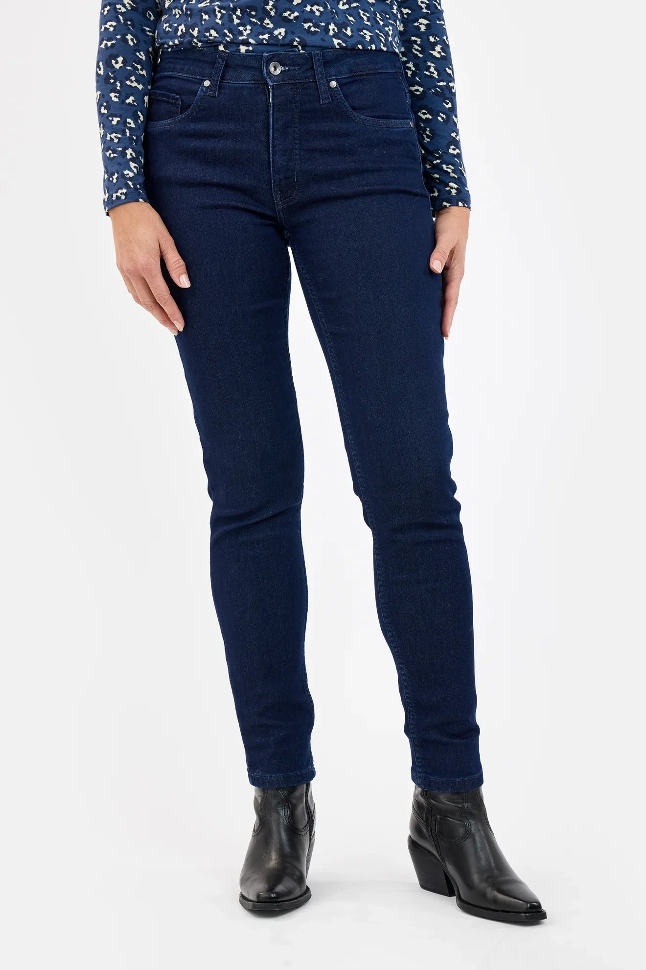 Jane Jeans - Dark Blue - Curvy Fit / Narrow Leg - Mainstream Boutique