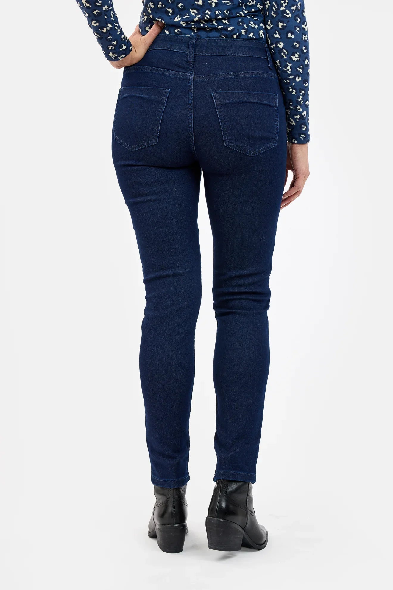 Jane Jeans - Dark Blue - Curvy Fit / Narrow Leg - Mainstream Boutique