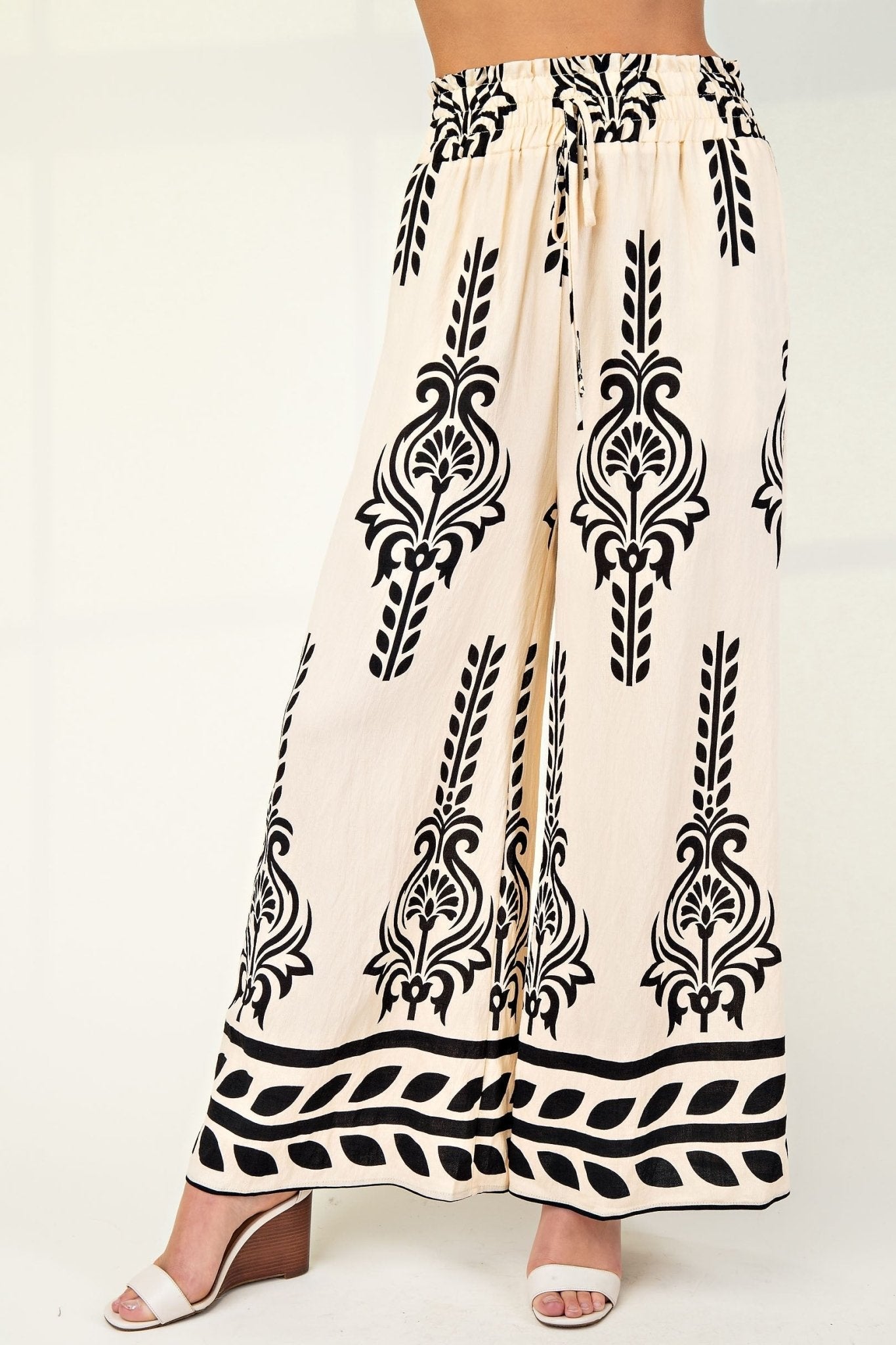 Printed Wide Leg Long Pants With An Elastic Waist *Final Sale* - Mainstream Boutique