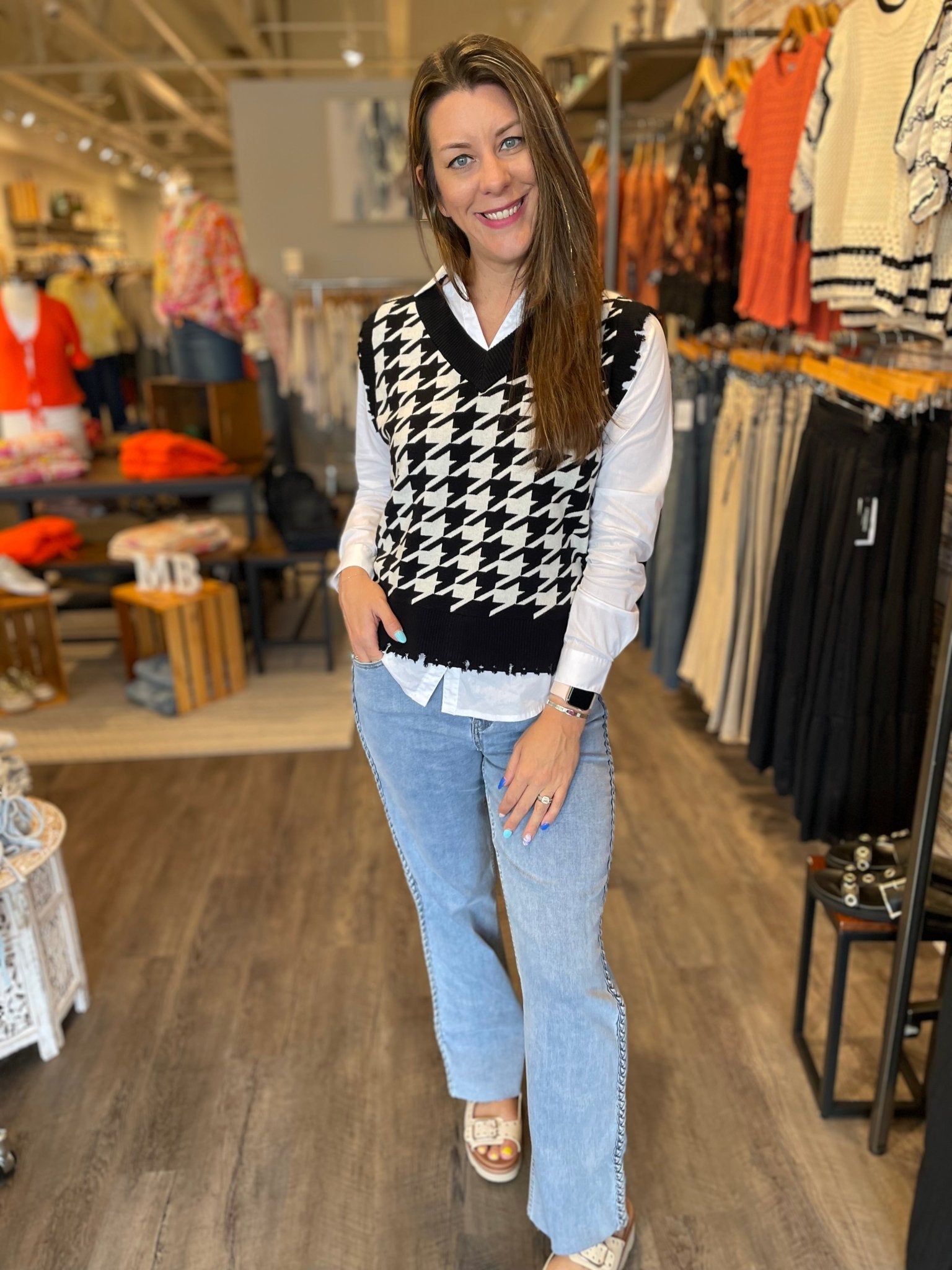 Houndstooth Fuller Vest - Mainstream Boutique