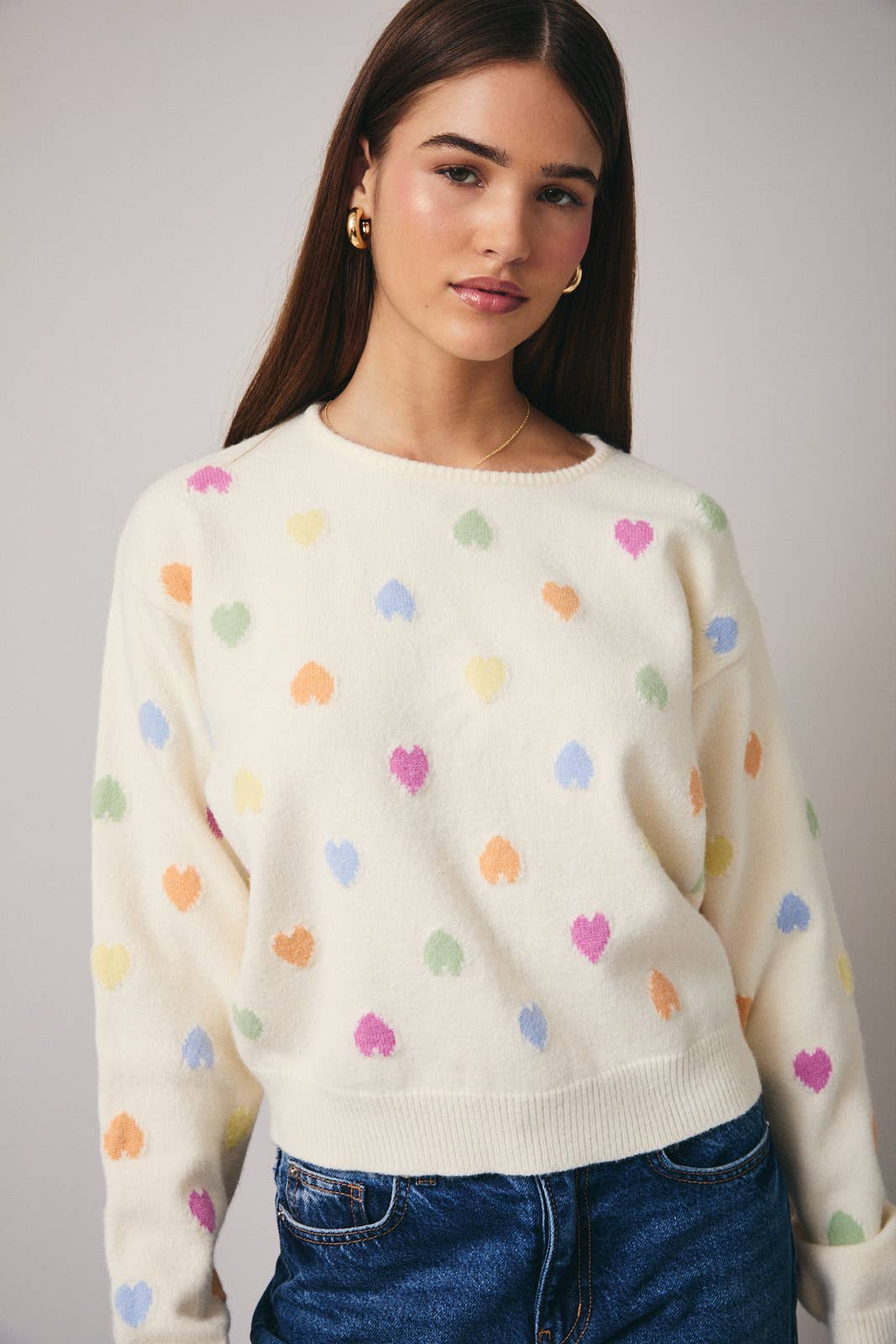 ROUND NECK LONG SLEEVE HEART GRAPHIC SWEATER - Mainstream Boutique