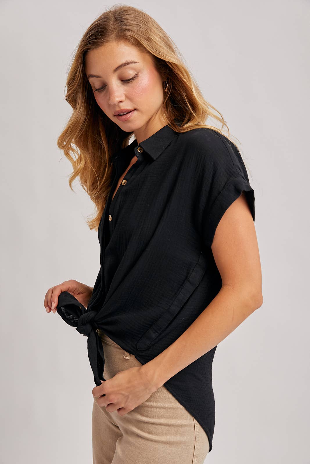 ESSENTIAL BUTTON UP COTTON SHIRT - Mainstream Boutique