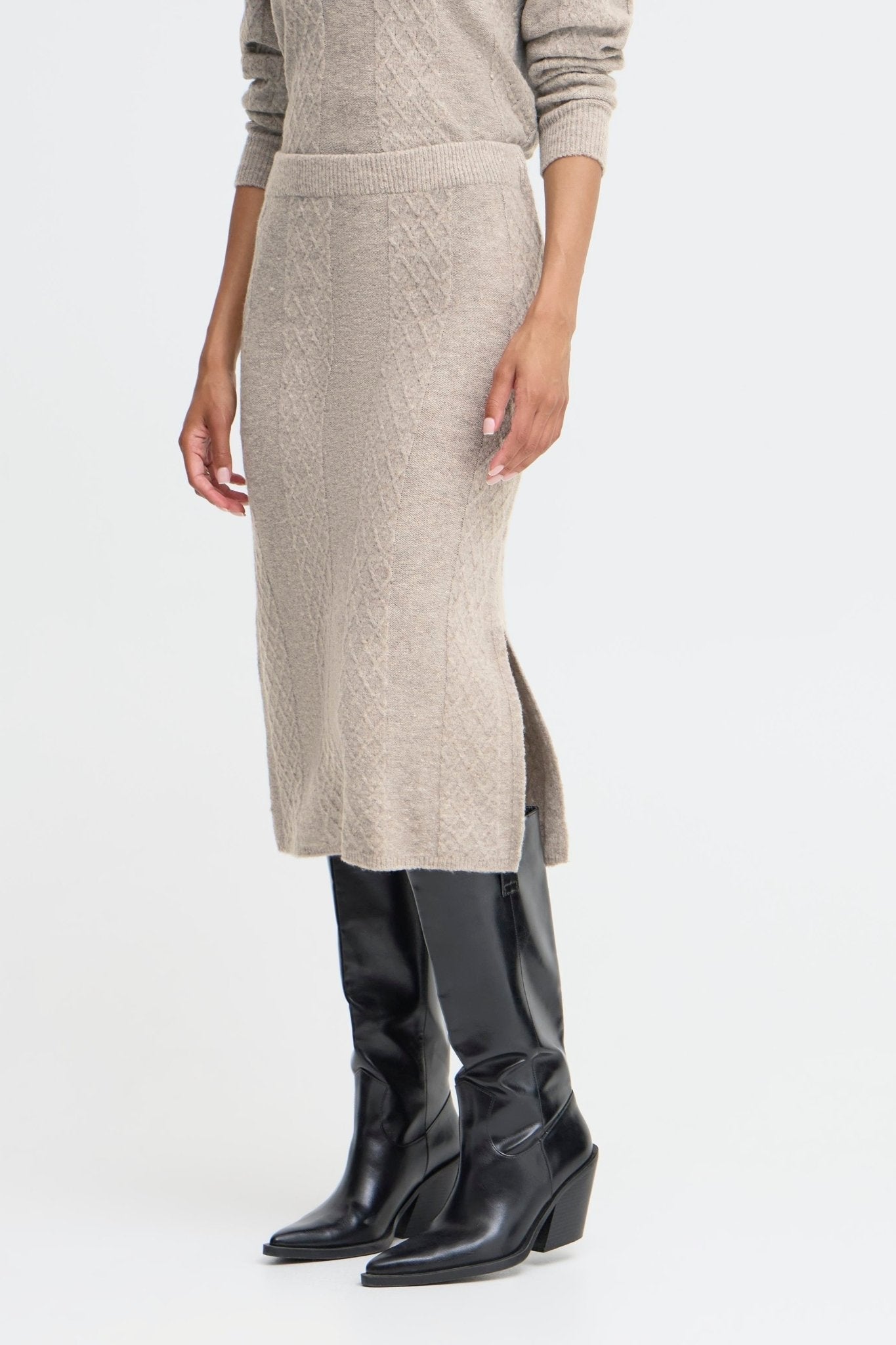 B.young Nikolina Skirt - String Melange - Mainstream Boutique