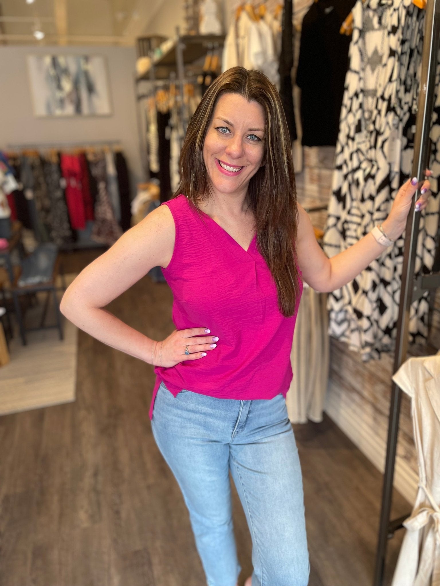 SLVS V Neck Top - Mainstream Boutique