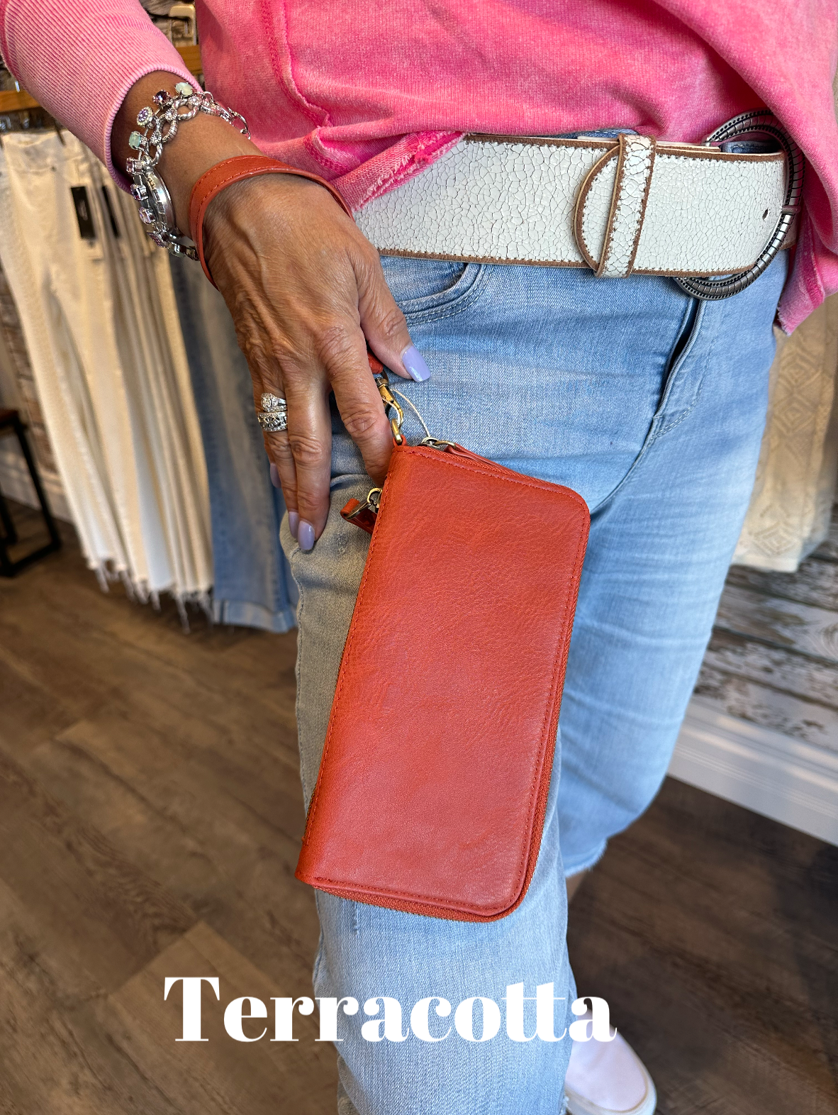 Chloe Zip Around Wallet - Mainstream Boutique