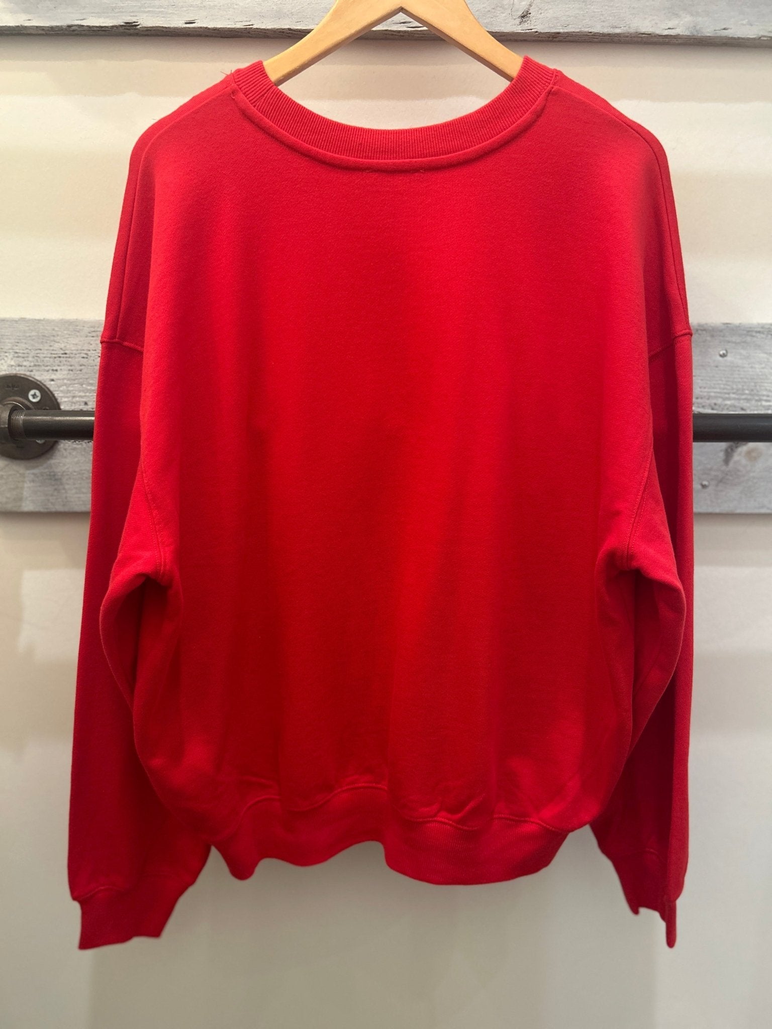 Tres Bien Merry & Bright Graphic Sweatshirt - Red - Mainstream Boutique