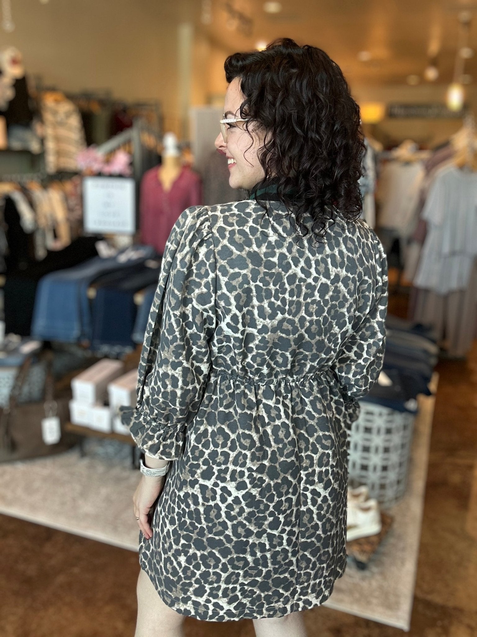 Contrast Collar Animal Print Dress - Mainstream Boutique