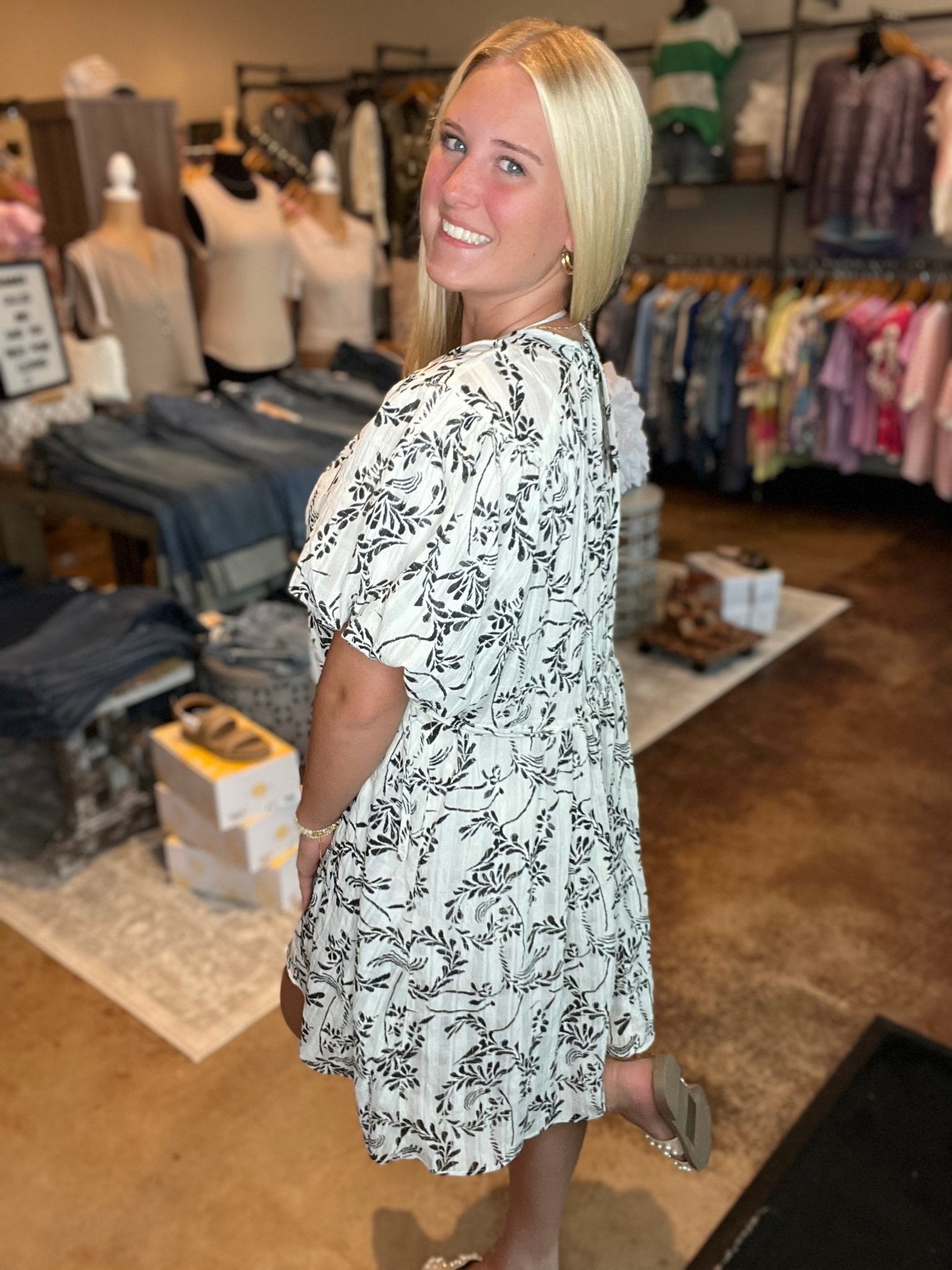Textured Puff Sleeve Dress - Mainstream Boutique