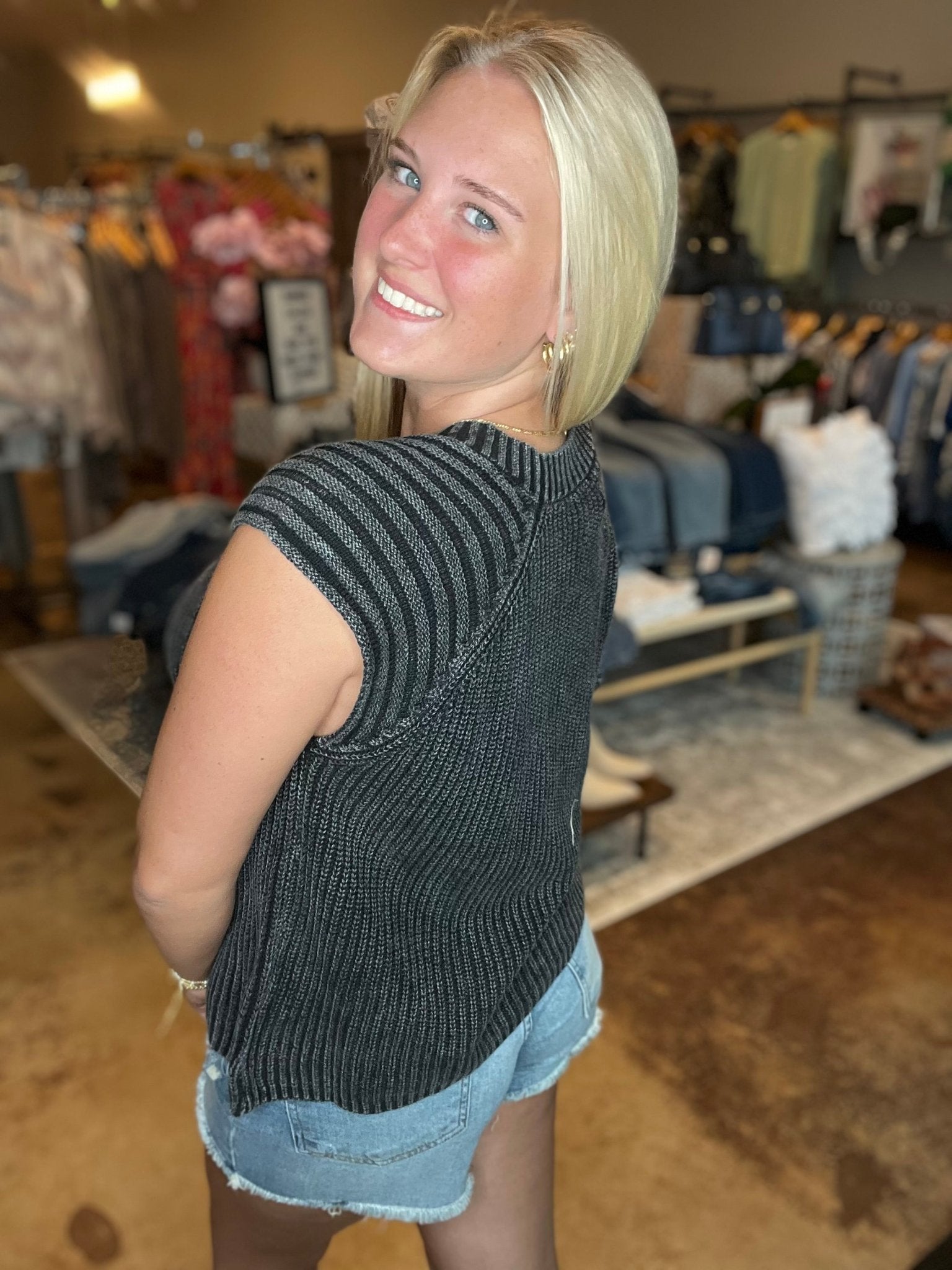 Raglan Sleeveless Sweater Top - Mainstream Boutique