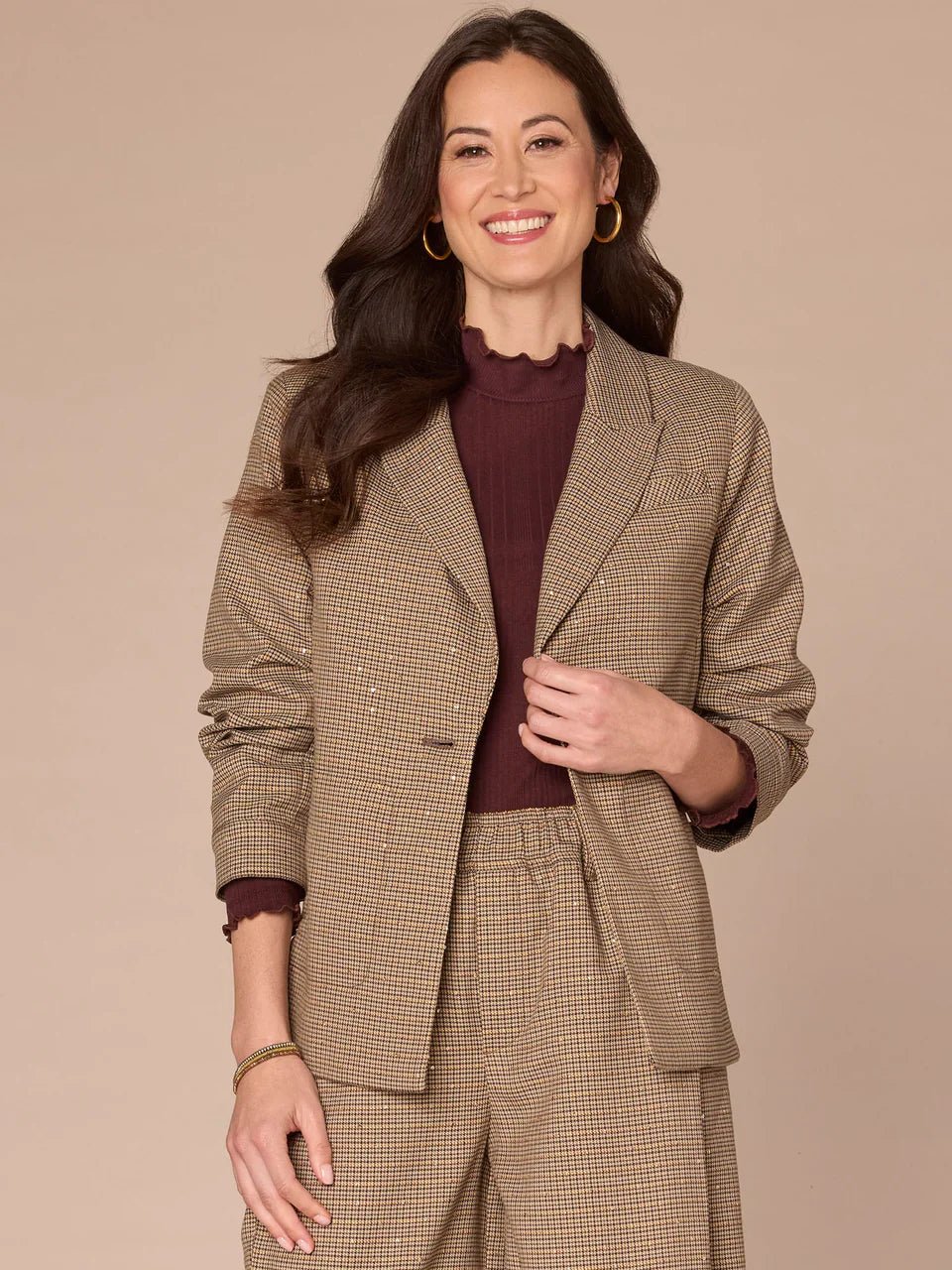 Ruched Sleeve Single Button Woven Blazer With Princess Seaming Pockets - Mainstream Boutique