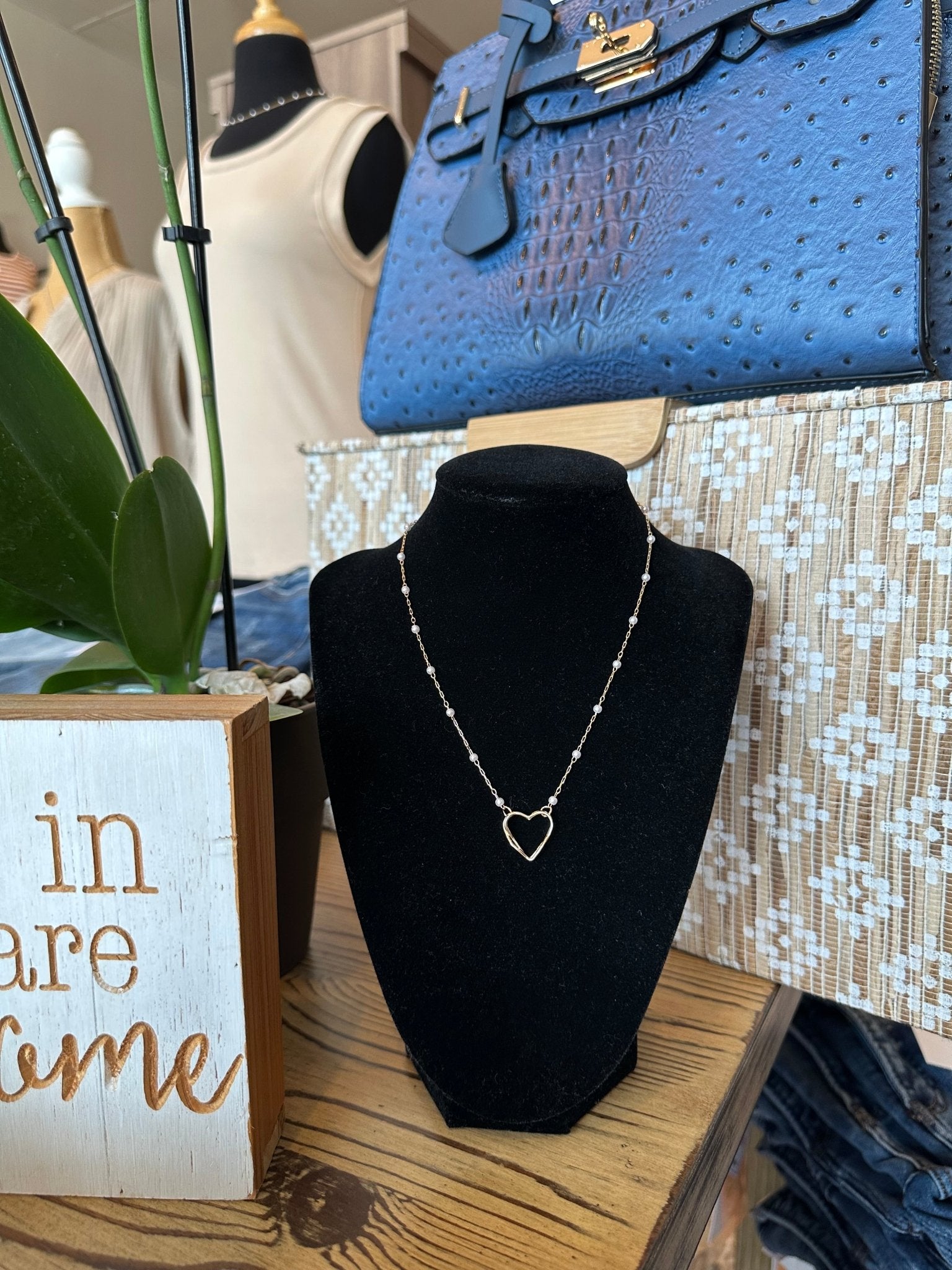 Pearl Beaded Necklace With Open Heart - Mainstream Boutique