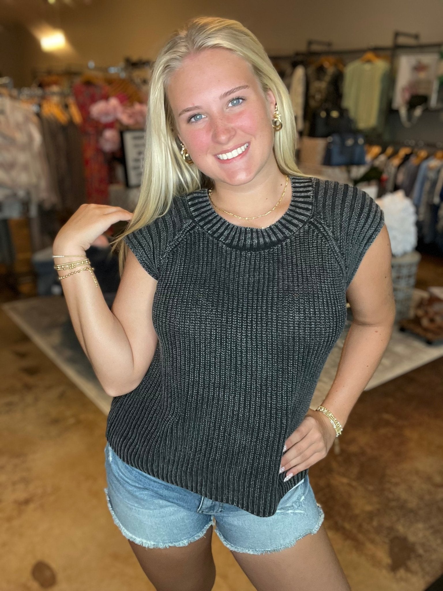 Raglan Sleeveless Sweater Top - Mainstream Boutique