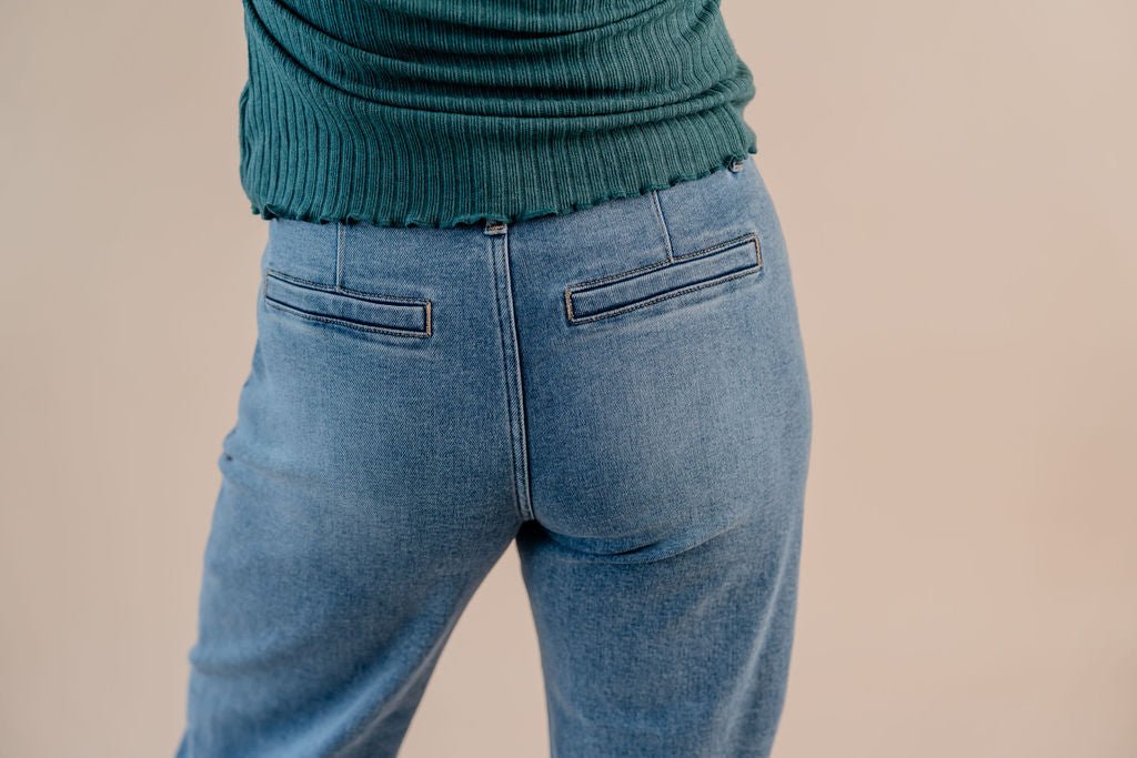 Mid Rise Fit Barrel Roll Up Jeans - Mainstream Boutique