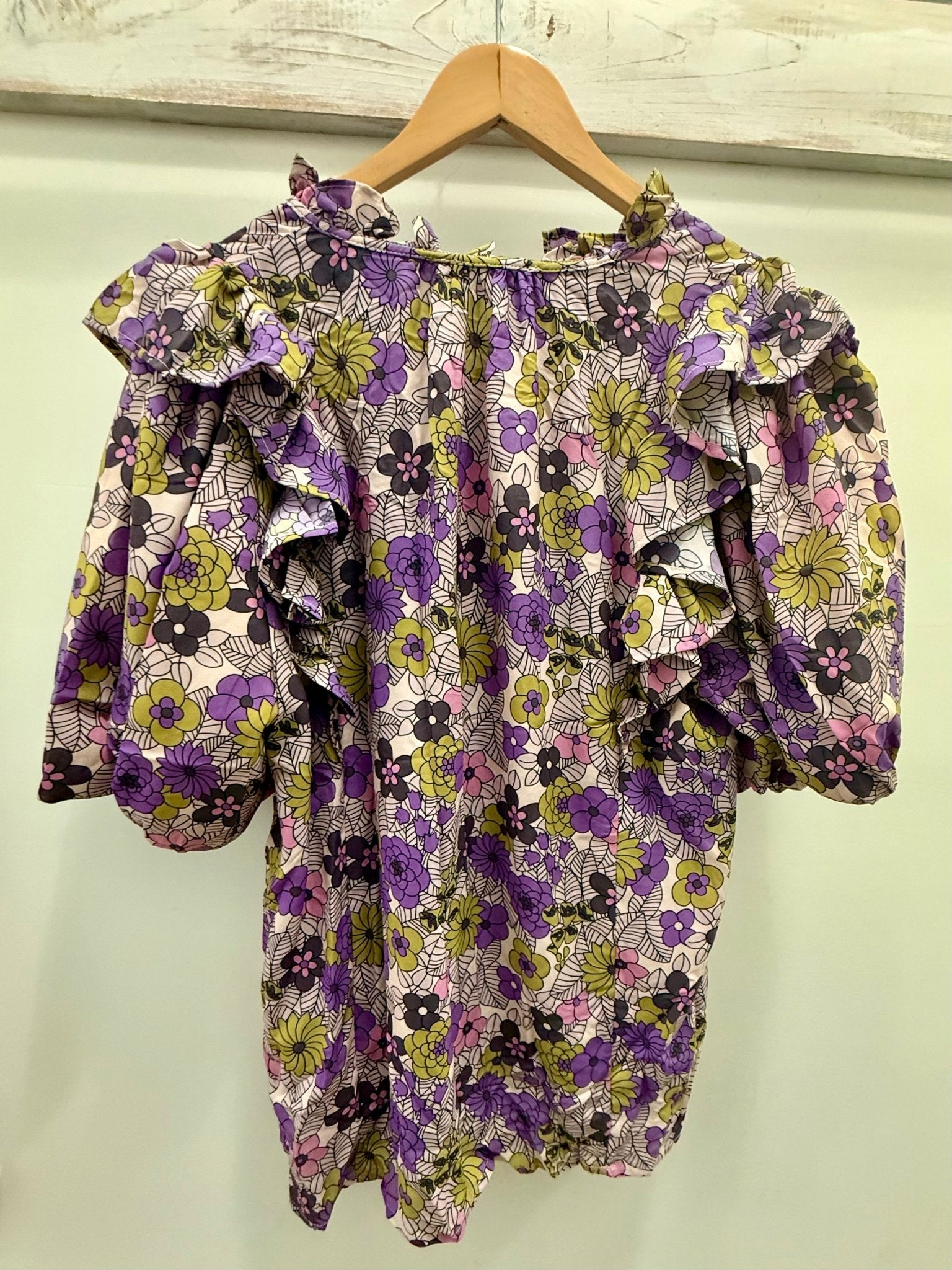 Flower Puff Sleeve Top - Mainstream Boutique