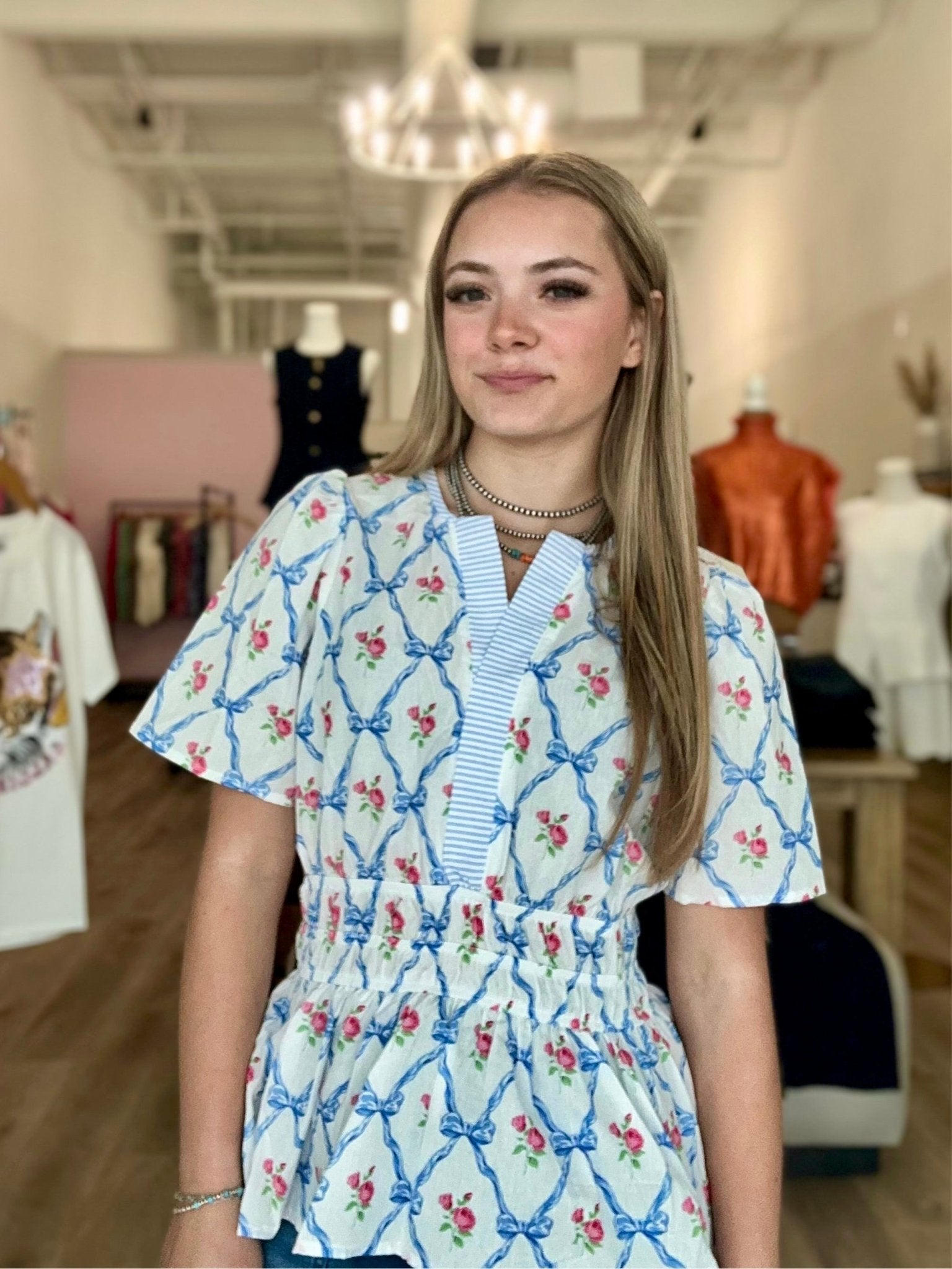 SHORT SLEEVE WOVEN PRINT TOP W/ELASTIC WAIST BAND - Mainstream Boutique