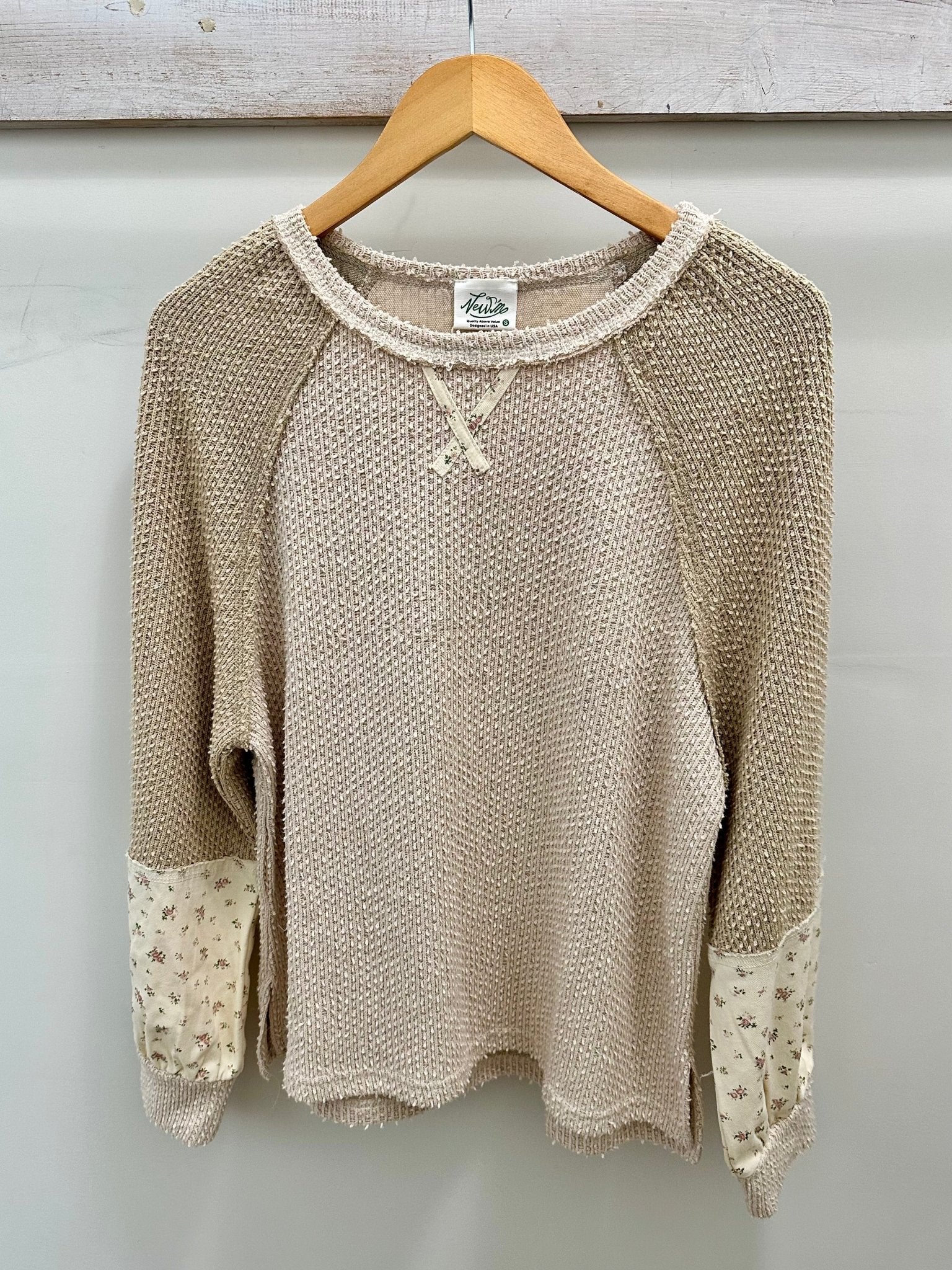 NT12328 BLOCK SWEATER W/SLEEVE DETAIL - Mainstream Boutique