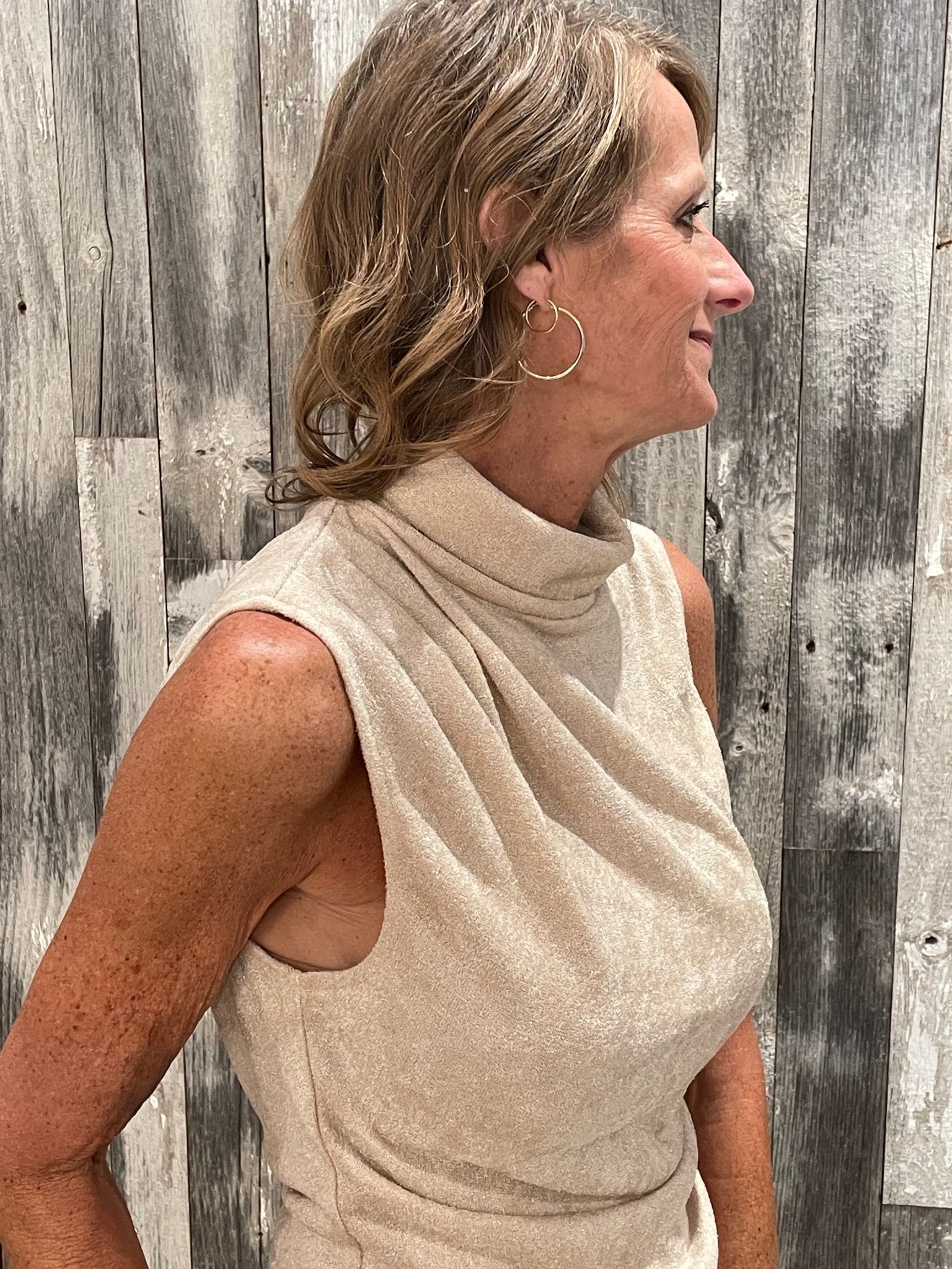 Sleeveless Mock Neck Shimmering Top - Mainstream Boutique