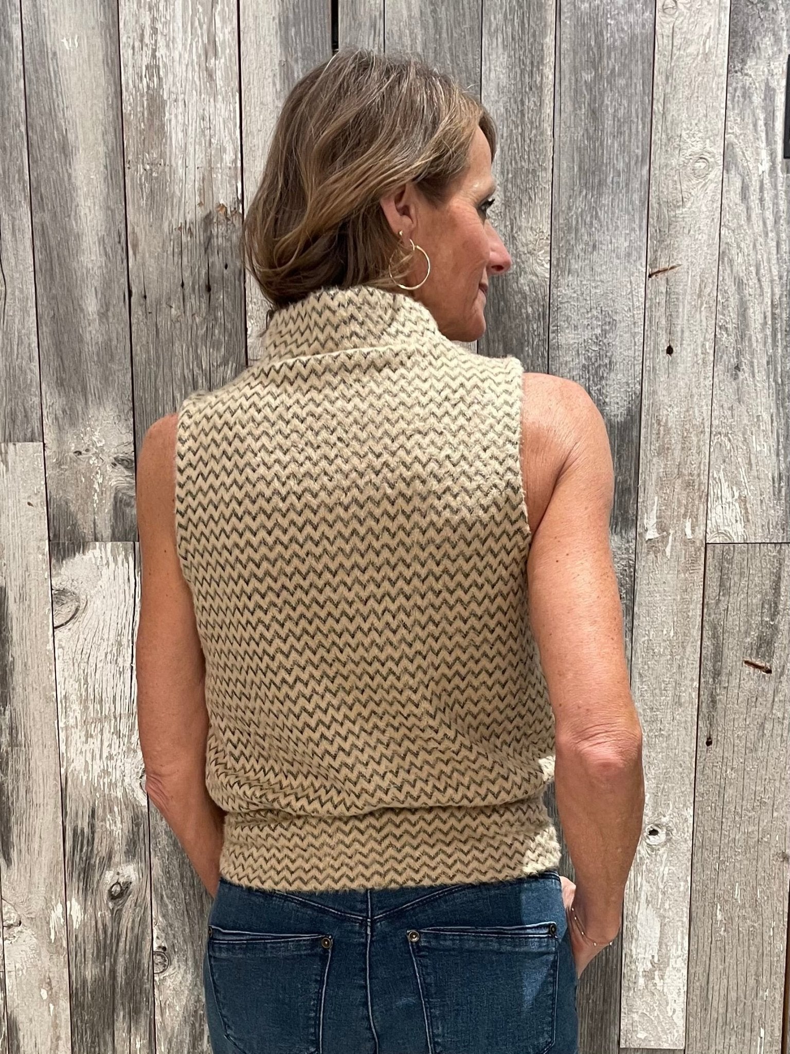 Sleeveless Turtle Neck Banded Hem Top - Mainstream Boutique
