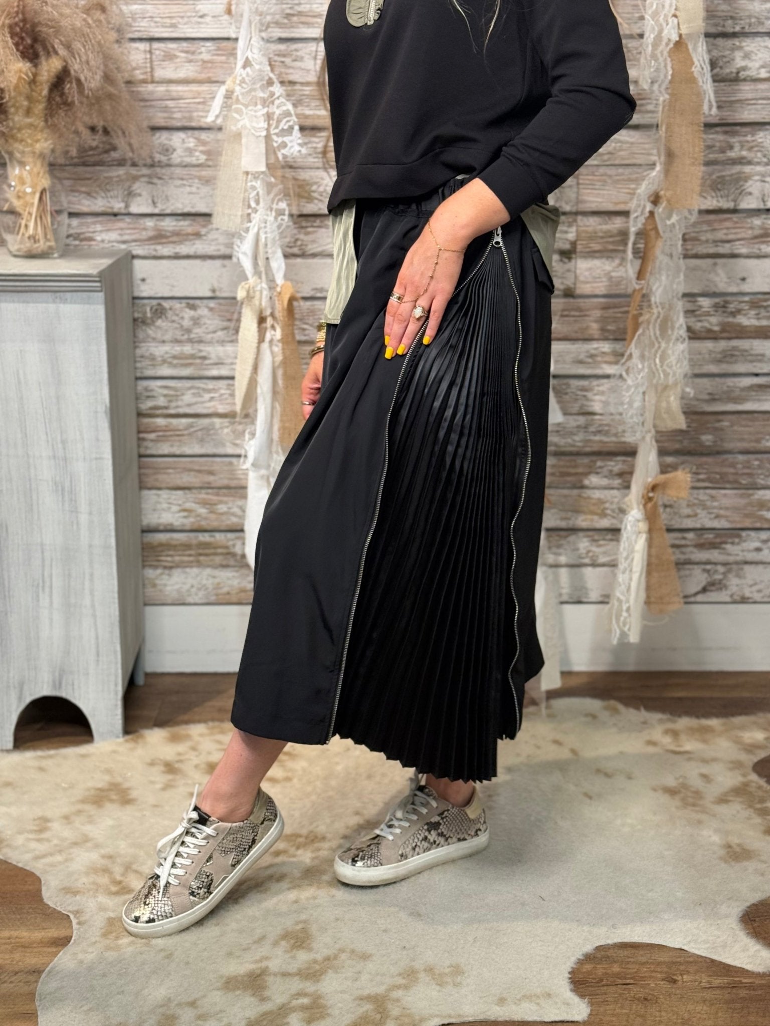 Edge & Elegance Pleated Zip Skirt - Mainstream Boutique