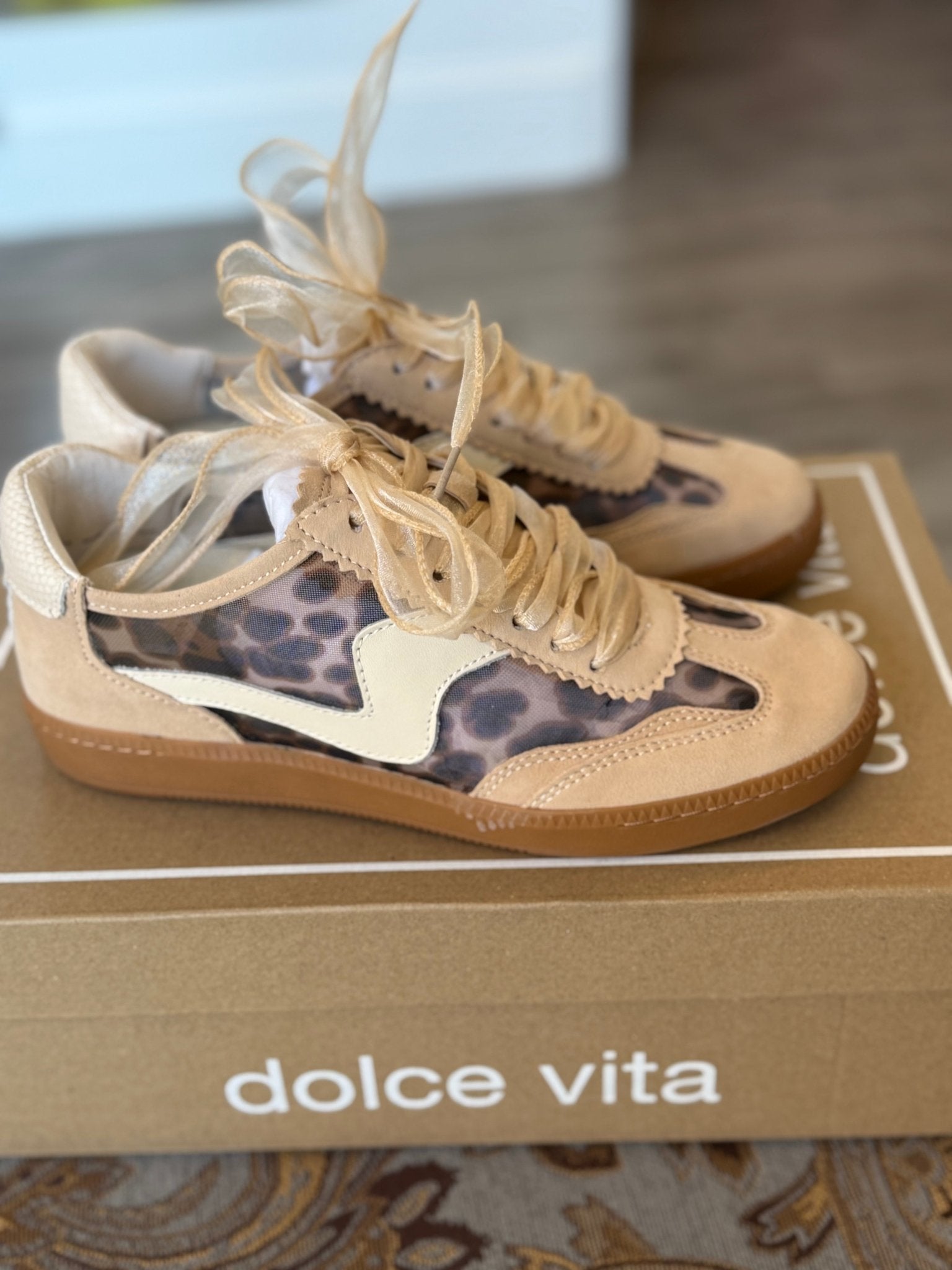 Notice Mesh Sneaker - Mainstream Boutique