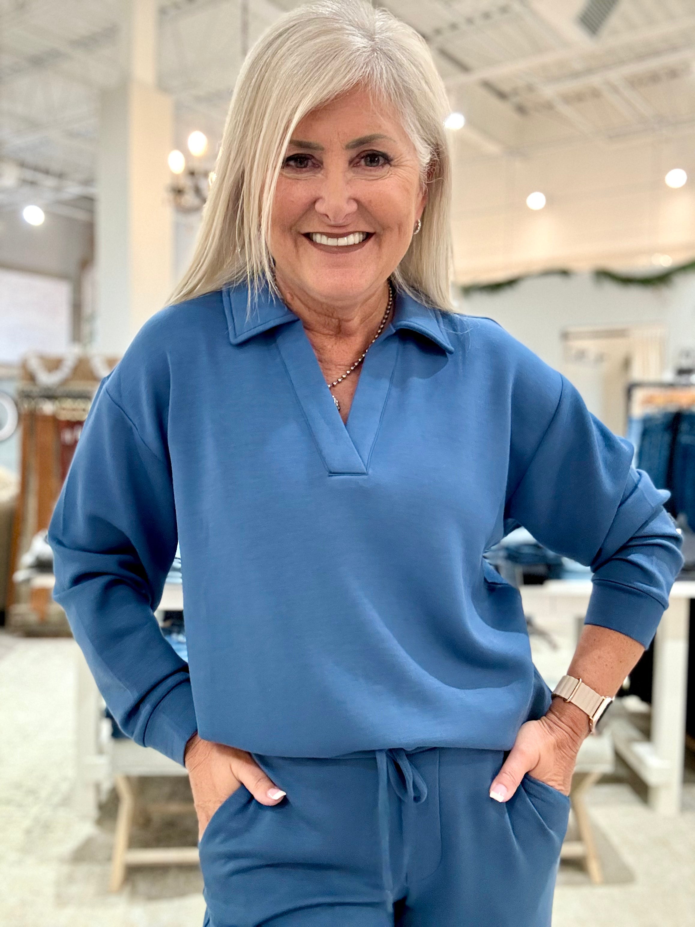 V-Neck Popover with Collar- Prussian blue