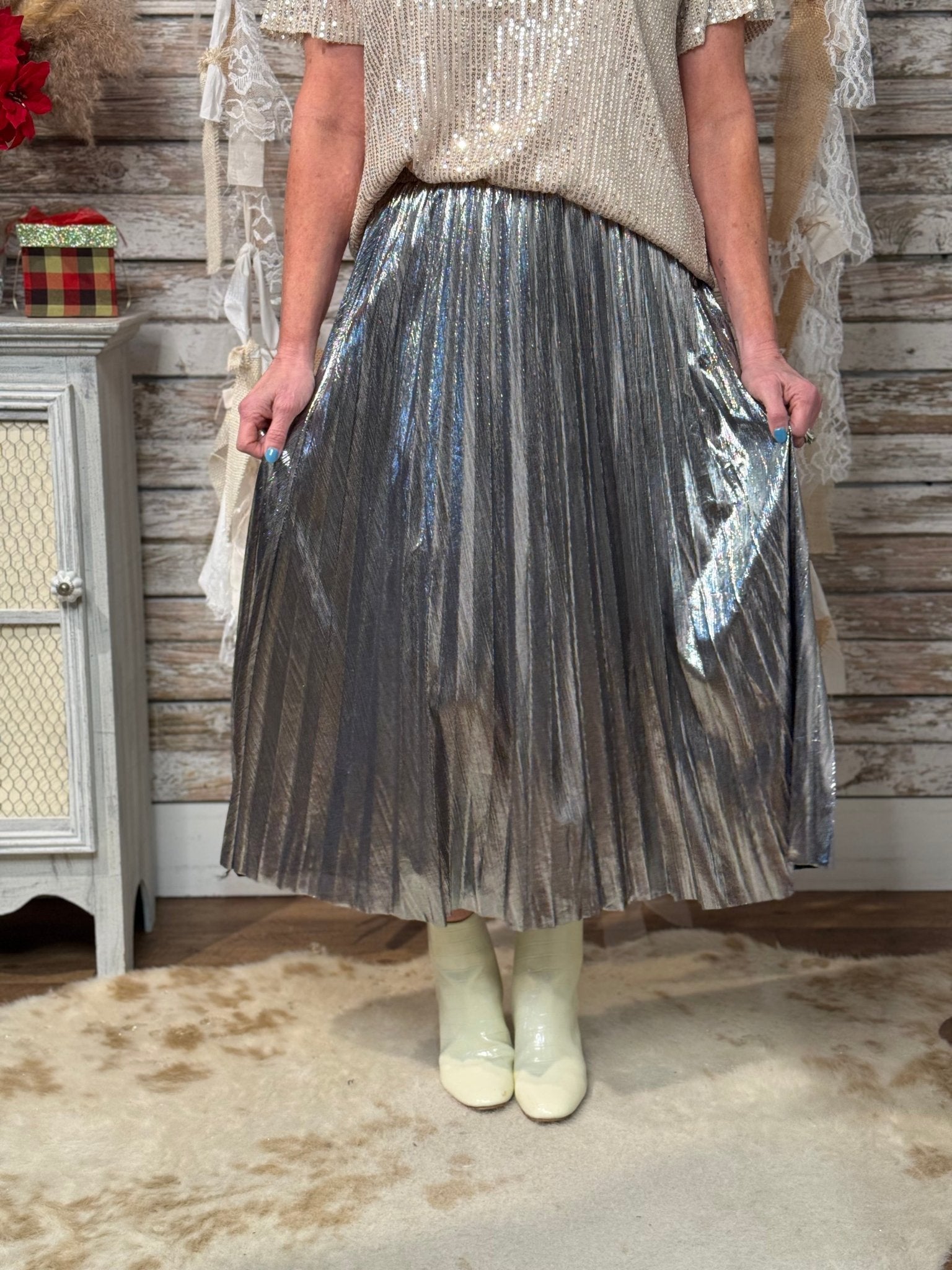 Luxe Lumière Pleated Midi Skirt - Mainstream Boutique
