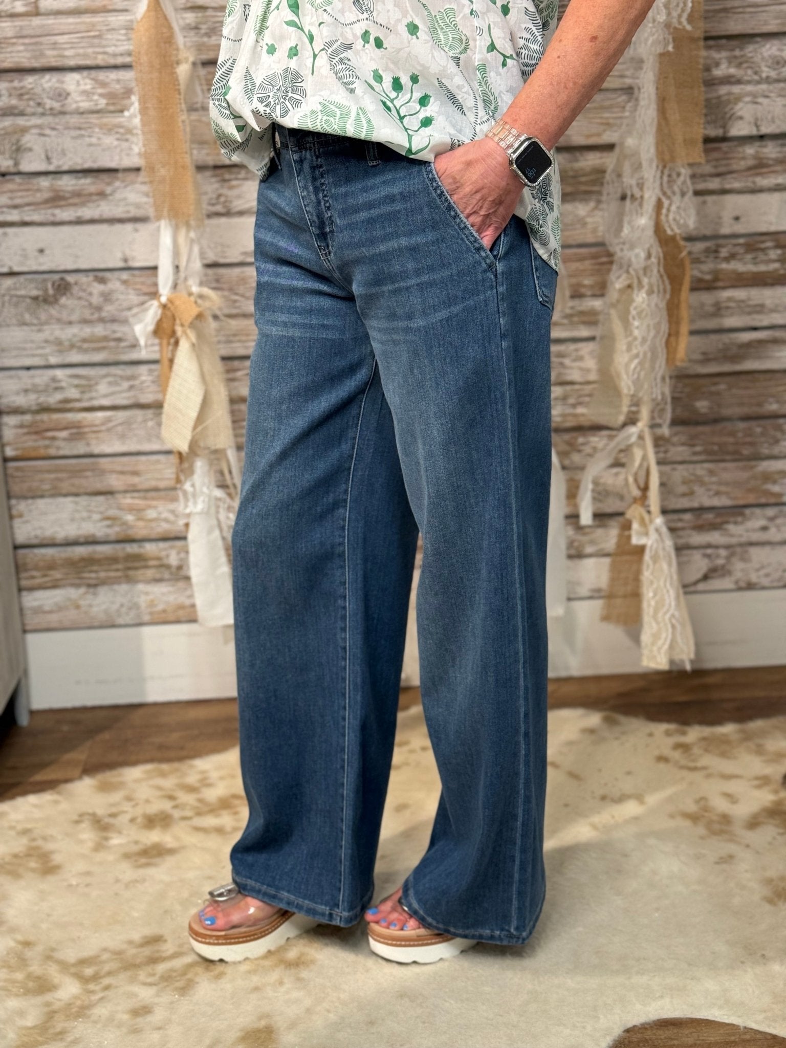 Skyline Stretch Wide Leg Jeans - Mainstream Boutique