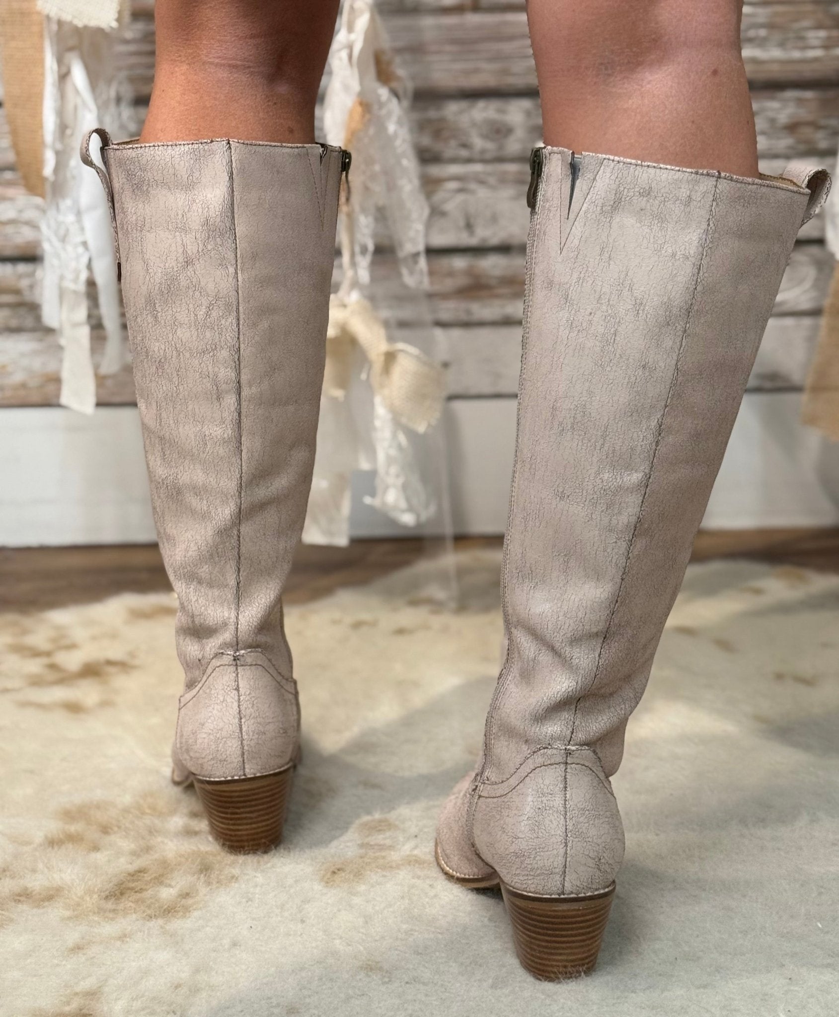 Dusty Trail Boots - Mainstream Boutique