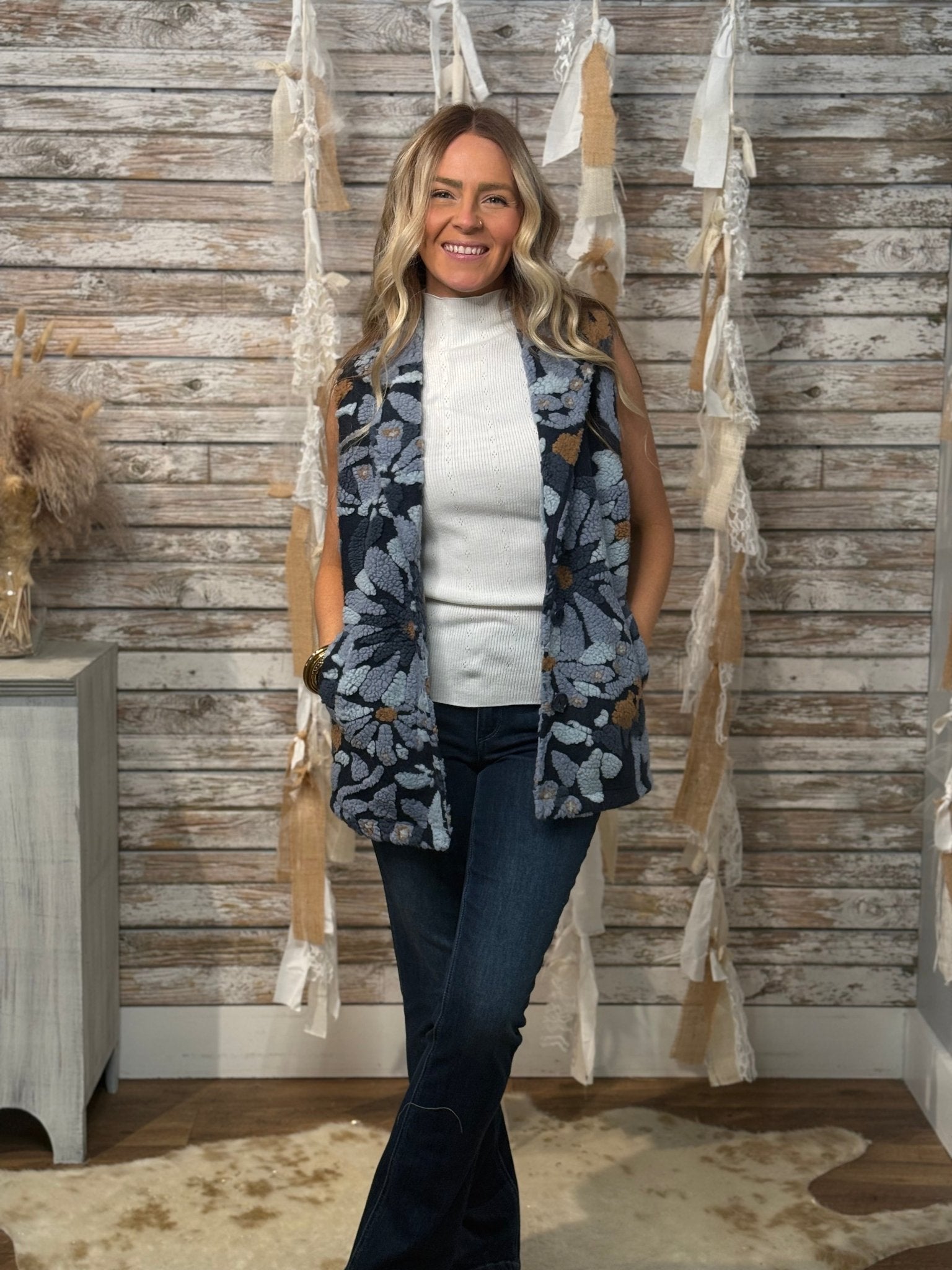 Bluebell Bloom Vest - Mainstream Boutique