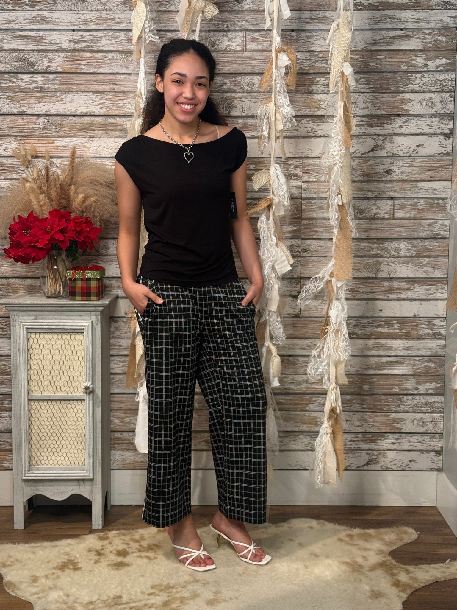 Liverpool Mabel Pull - On Cropped Stovepipe Pants With Side Stripe - Mainstream Boutique