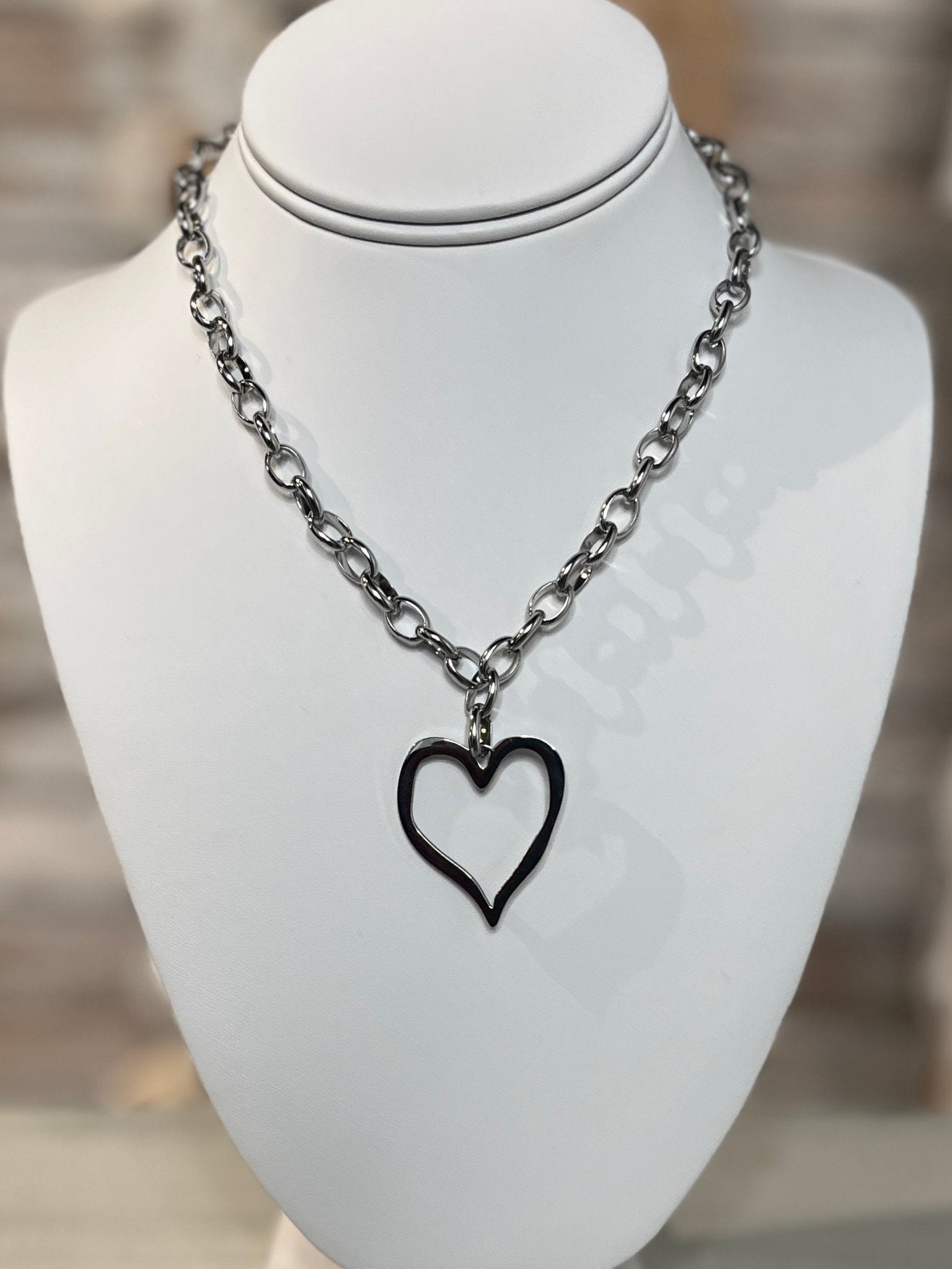Open Heart Chain Necklace - Mainstream Boutique