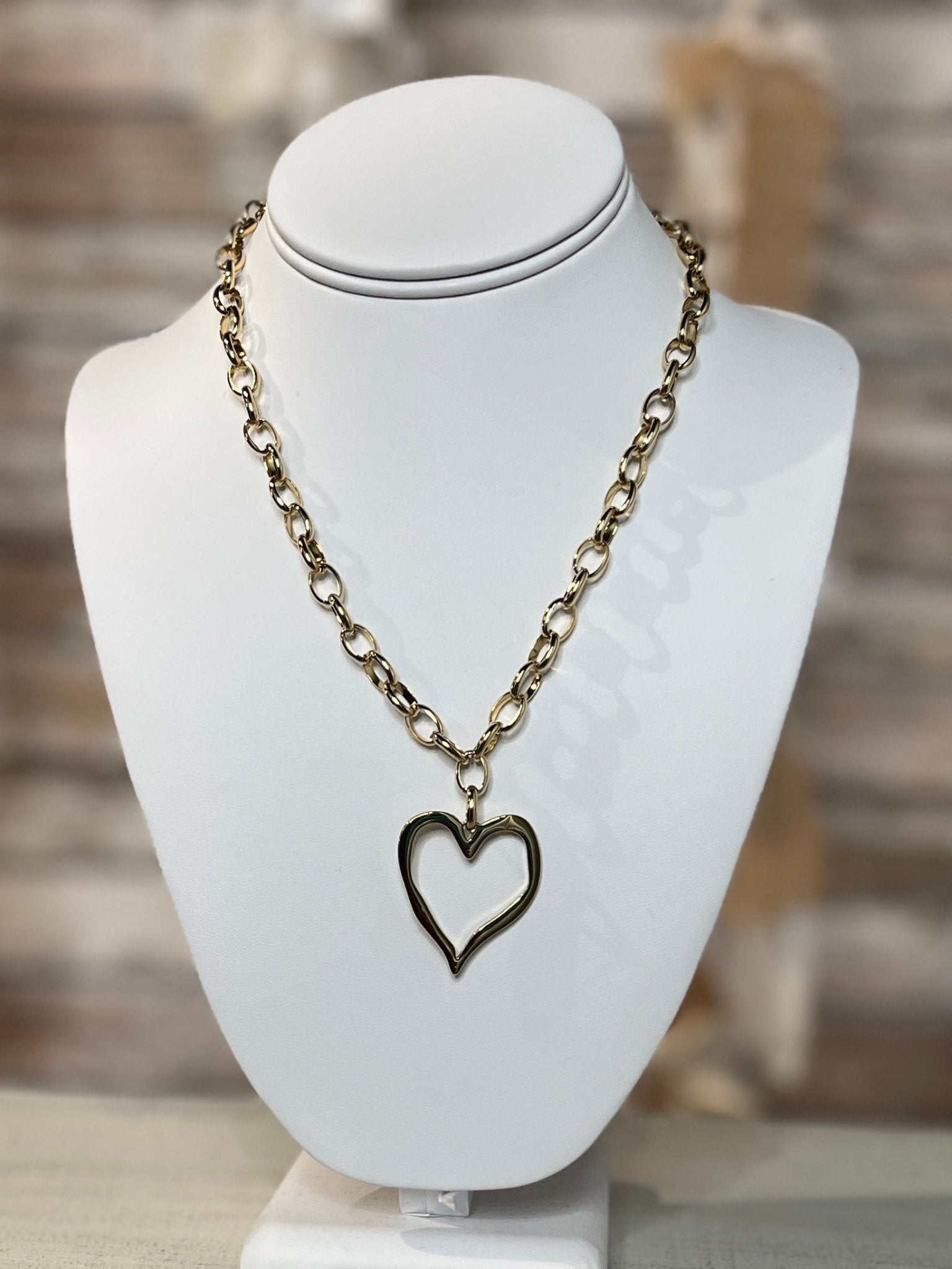 Open Heart Chain Necklace - Mainstream Boutique