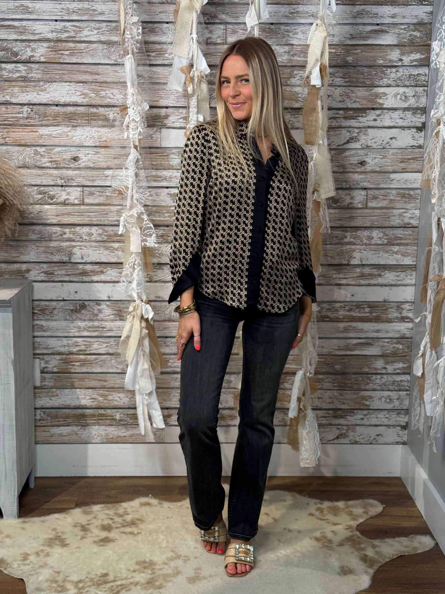 Linked Luxe Button - Up - Mainstream Boutique