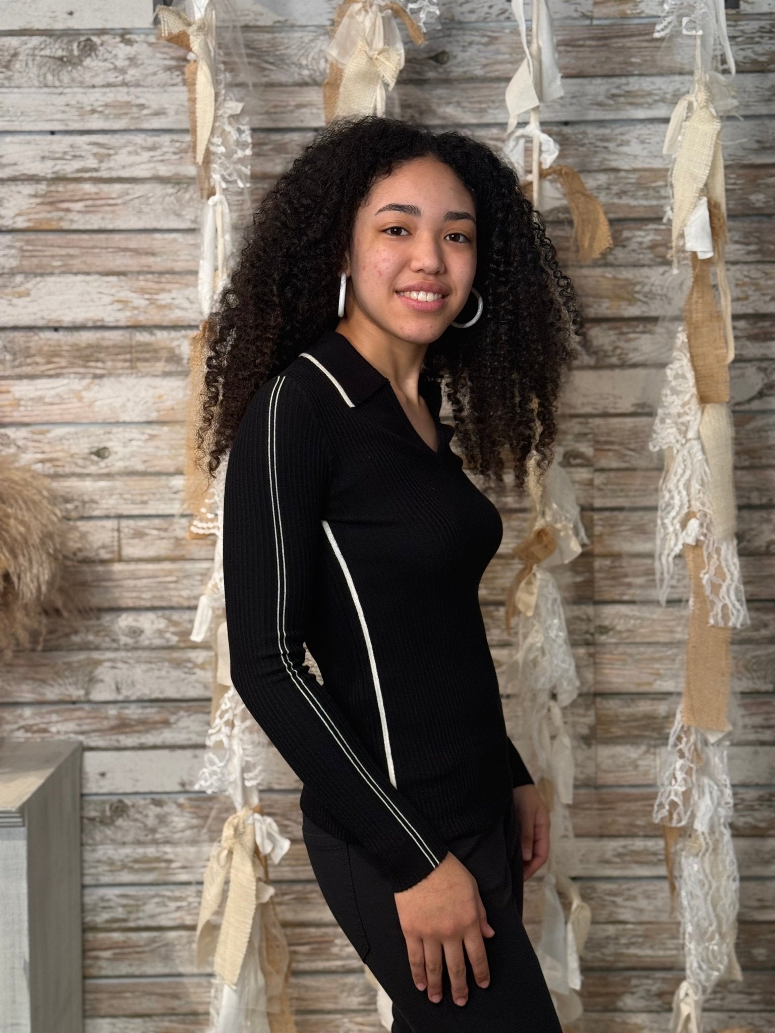 Sport Luxe V - Neck - Mainstream Boutique