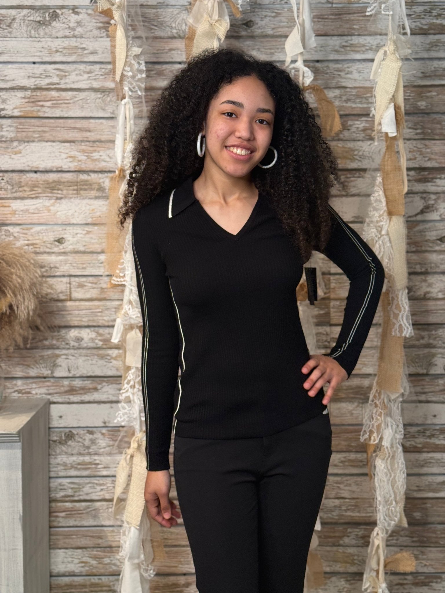 Sport Luxe V - Neck - Mainstream Boutique