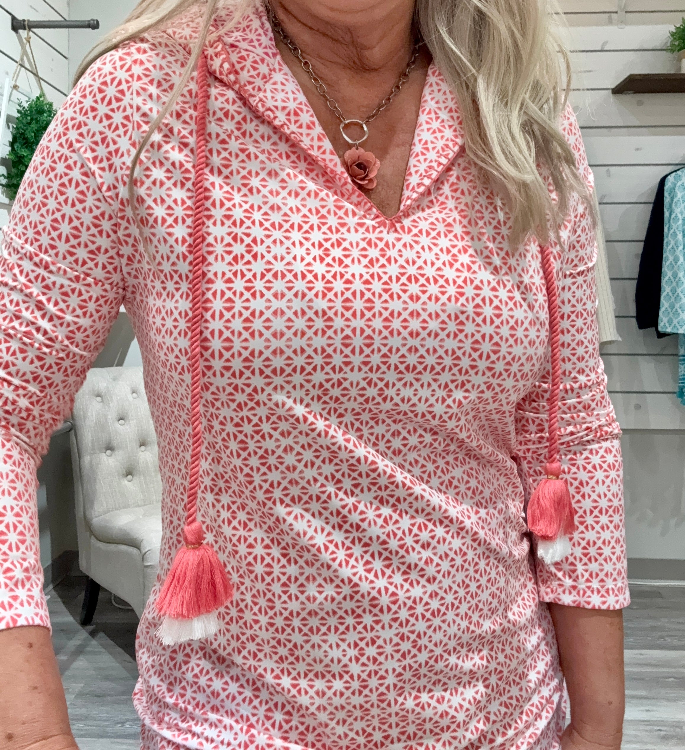 Algarve Coverluxe Hooded Cover Up- close up