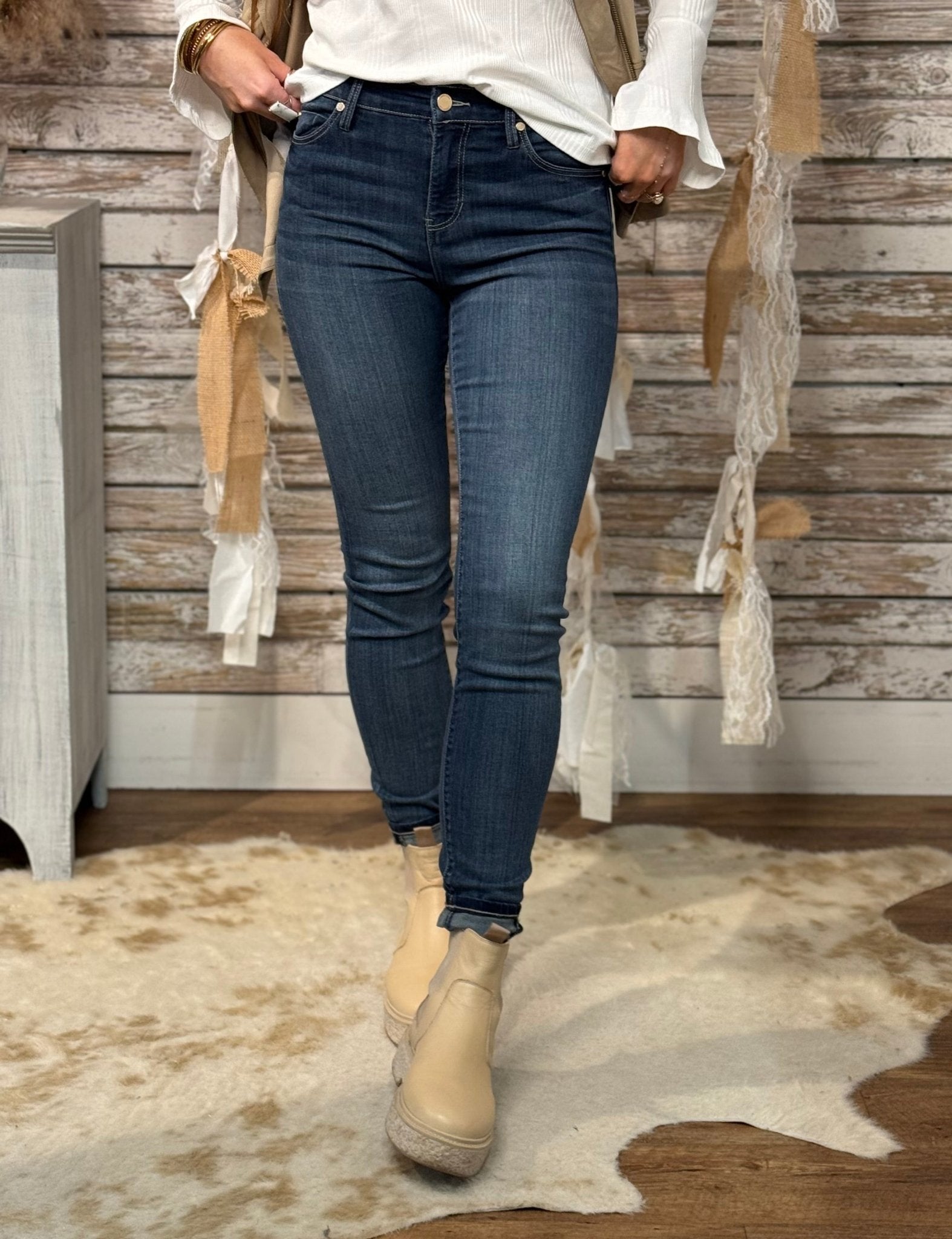 Everyday Abby Skinny - Mainstream Boutique