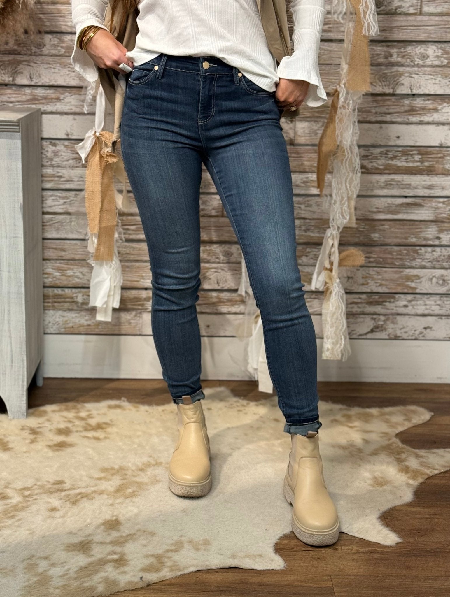 Everyday Abby Skinny - Mainstream Boutique