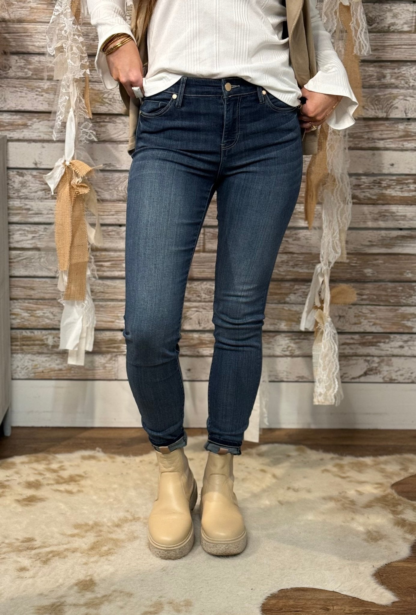 Everyday Abby Skinny - Mainstream Boutique