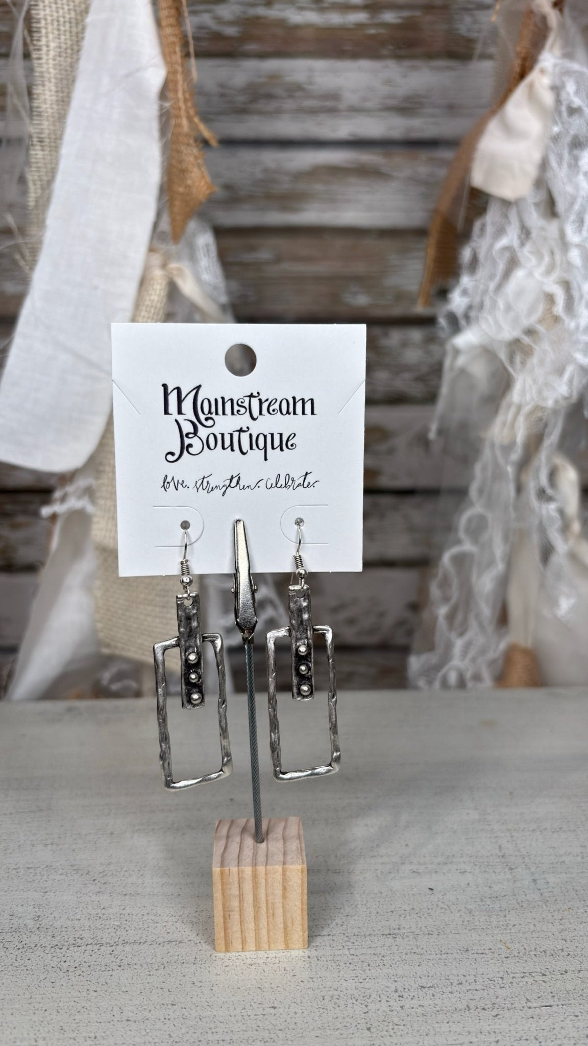 Sculpted Horizon Silver Earrings - Mainstream Boutique