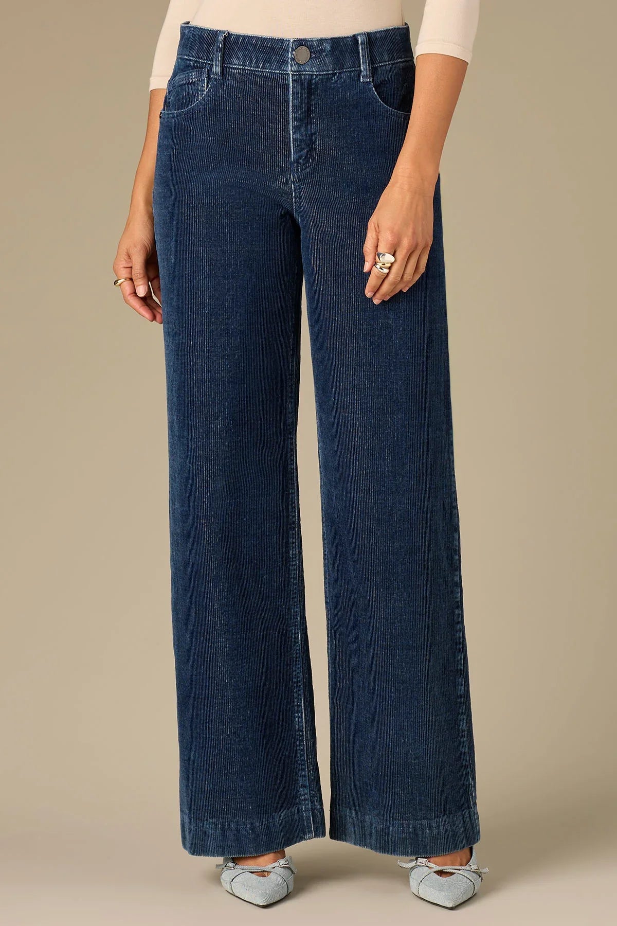 Sam Wide Leg High Rise Corduroy Jean With 32" Ins - Mainstream Boutique