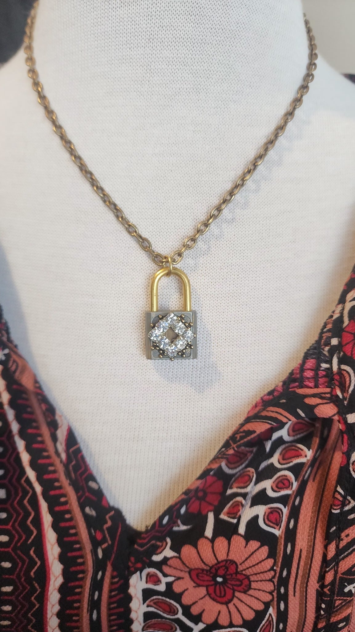 Vintage Lock Necklace - Mainstream Boutique