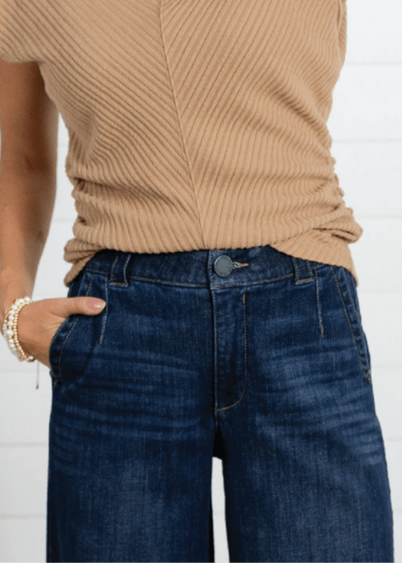 close up of the Mac and Me Trouser Jean, showing the beautiful details.