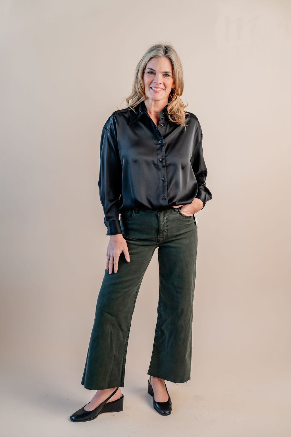 Button Down Top W/ Lace Back - Mainstream Boutique