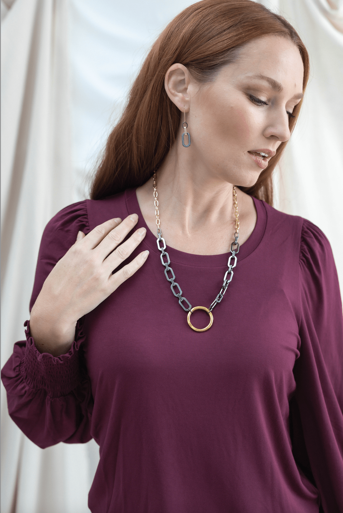 Luxury Link W/ Jumbo Hoop & Magnetic Clasp Necklace - Mainstream Boutique